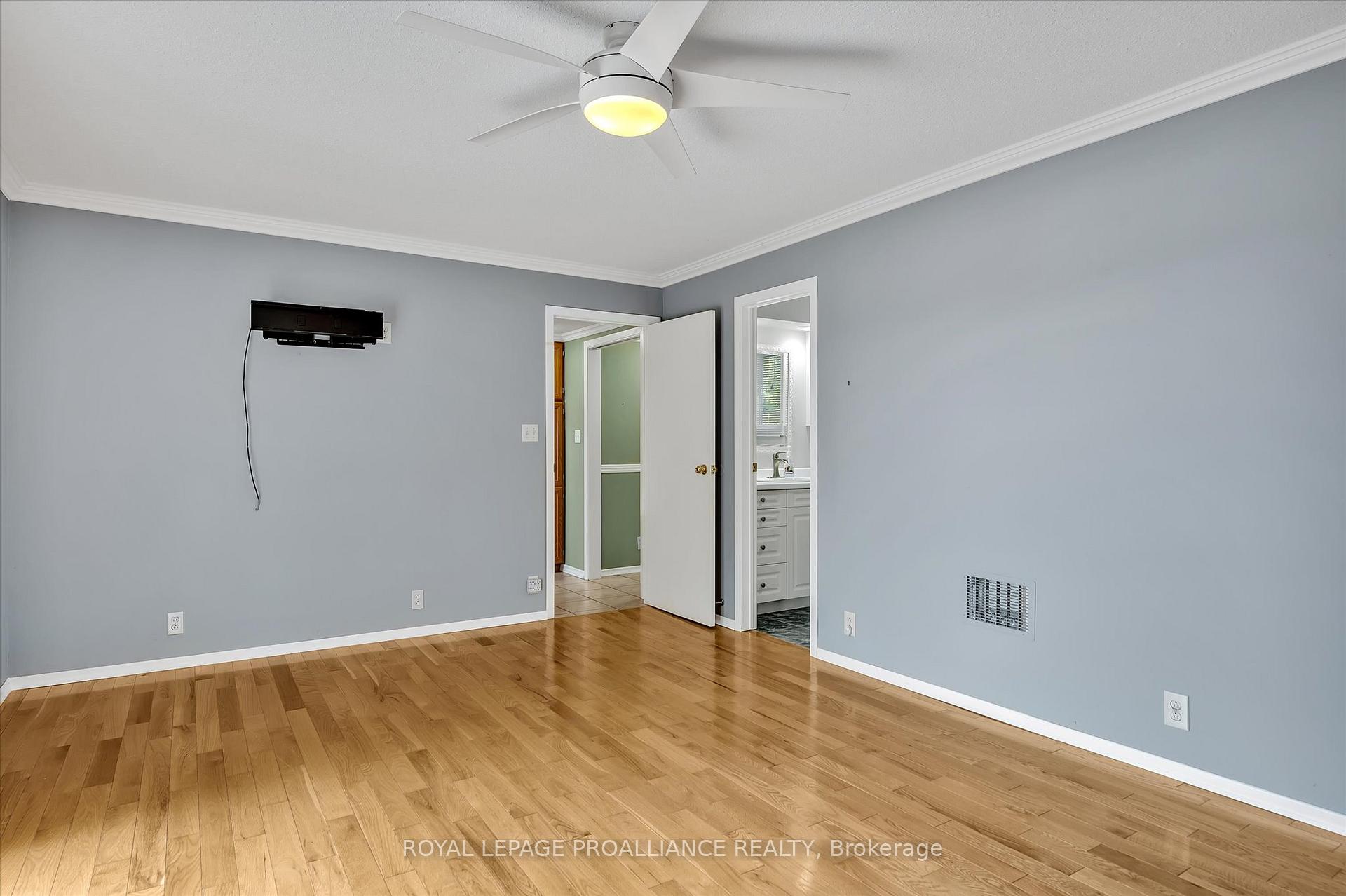 Photo 17 of 1055 Primrose Lane, Selwyn — HOMEH