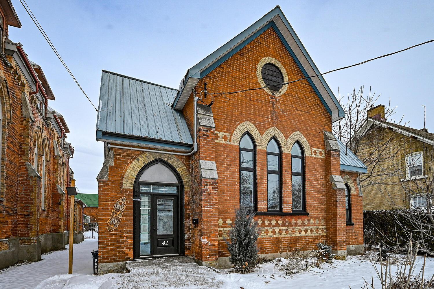 Photo 7 of 42 William Street W, Smiths Falls — HOMEH