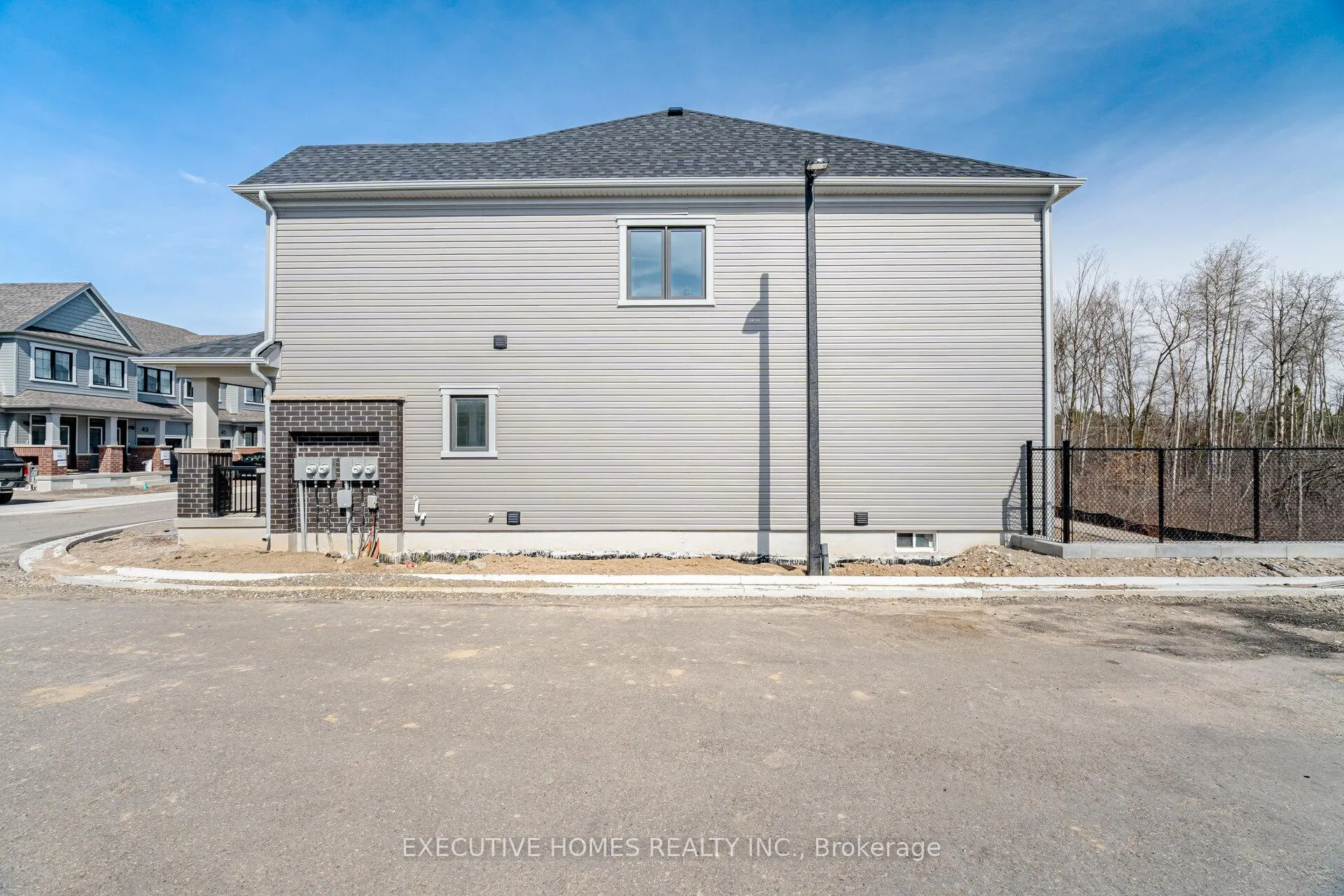 Photo 5 of 48 Aurora Common, Cambridge — HOMEH