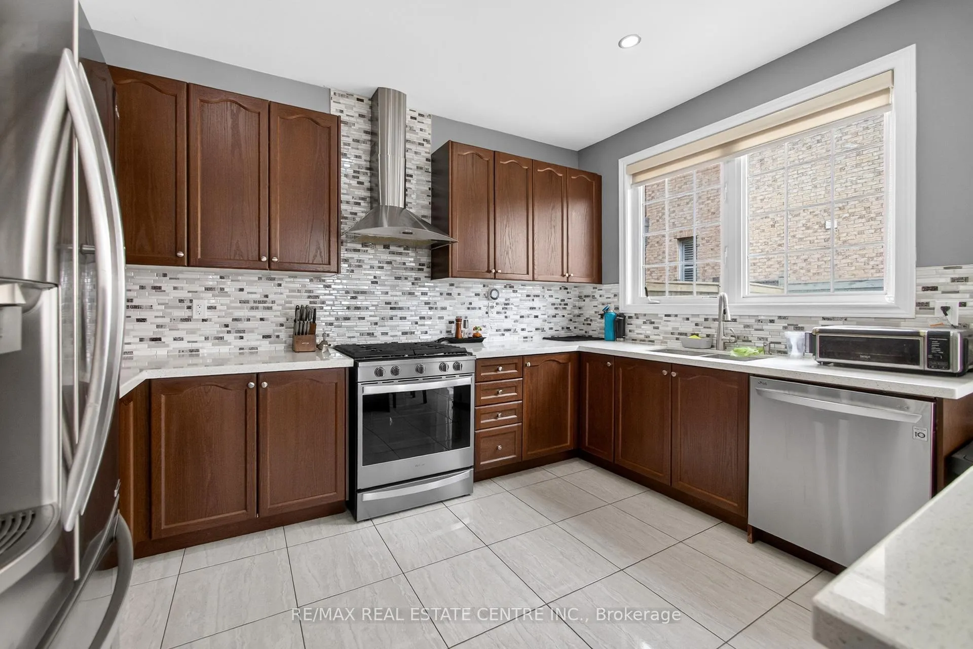 Photo 19 of 6 Libby Road, Brampton, Credit Valley — HOMEH