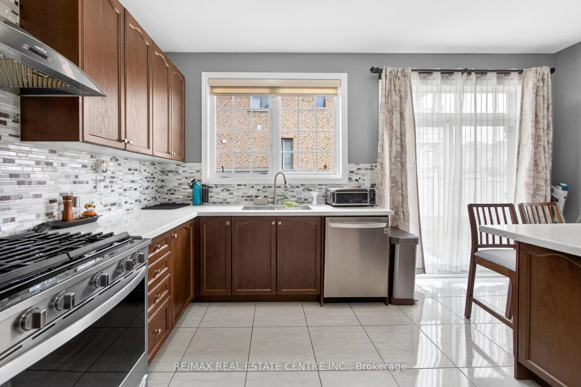 Photo 23 of 6 Libby Road, Brampton, Credit Valley — HOMEH