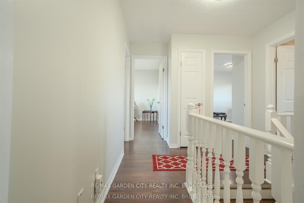 Photo 18 of 67 Chancery Circle, St. Catharines, Vine/Linwell — HOMEH