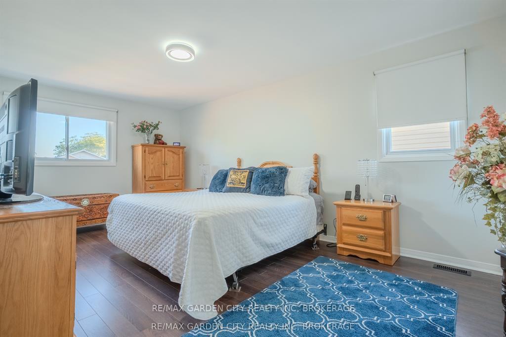 Photo 19 of 67 Chancery Circle, St. Catharines, Vine/Linwell — HOMEH