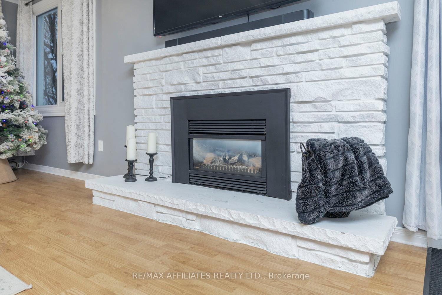 Photo 4 of 8 Mckenzie Avenue, Smiths Falls — HOMEH