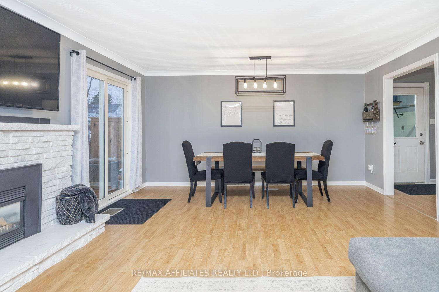 Photo 5 of 8 Mckenzie Avenue, Smiths Falls — HOMEH
