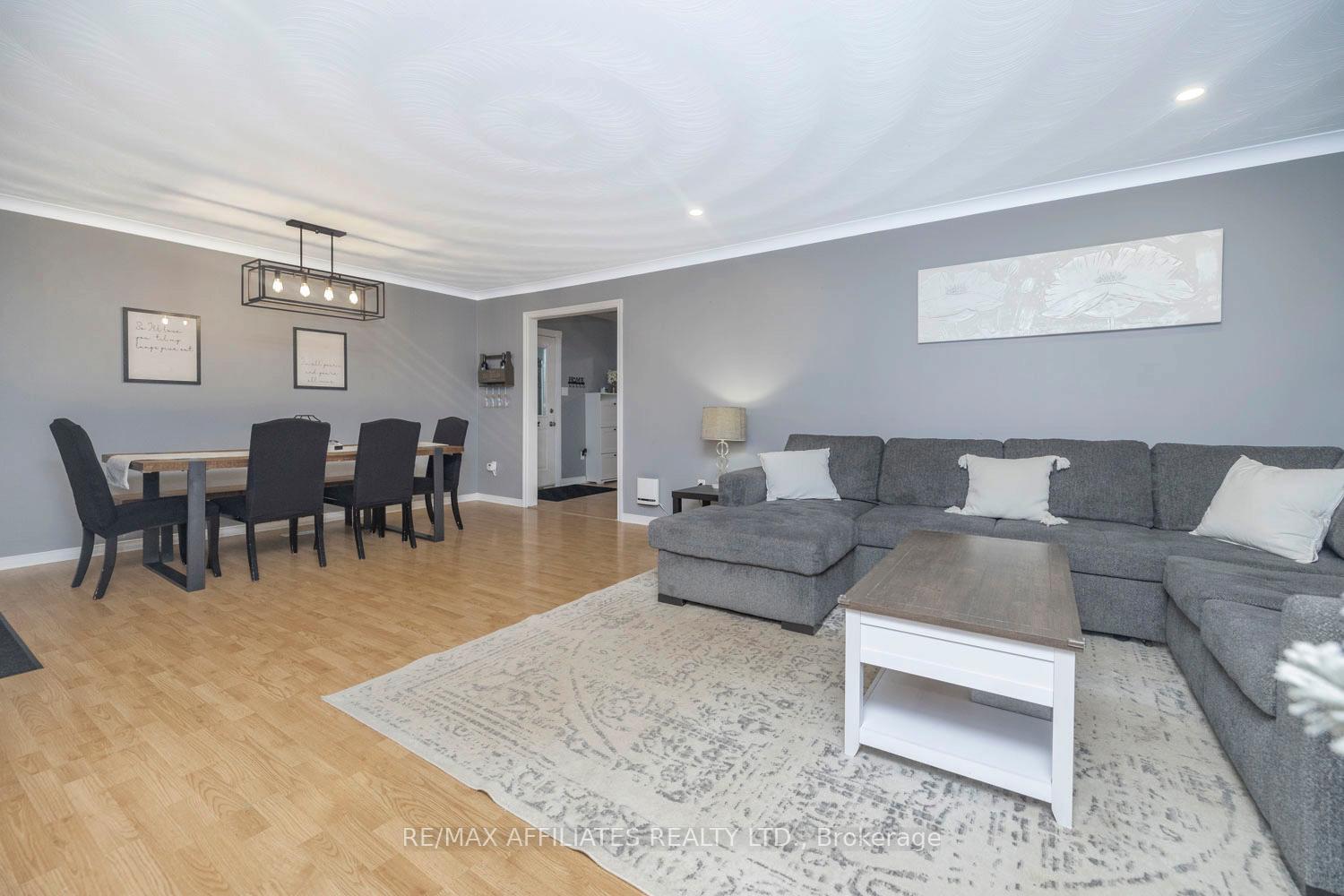 Photo 6 of 8 Mckenzie Avenue, Smiths Falls — HOMEH