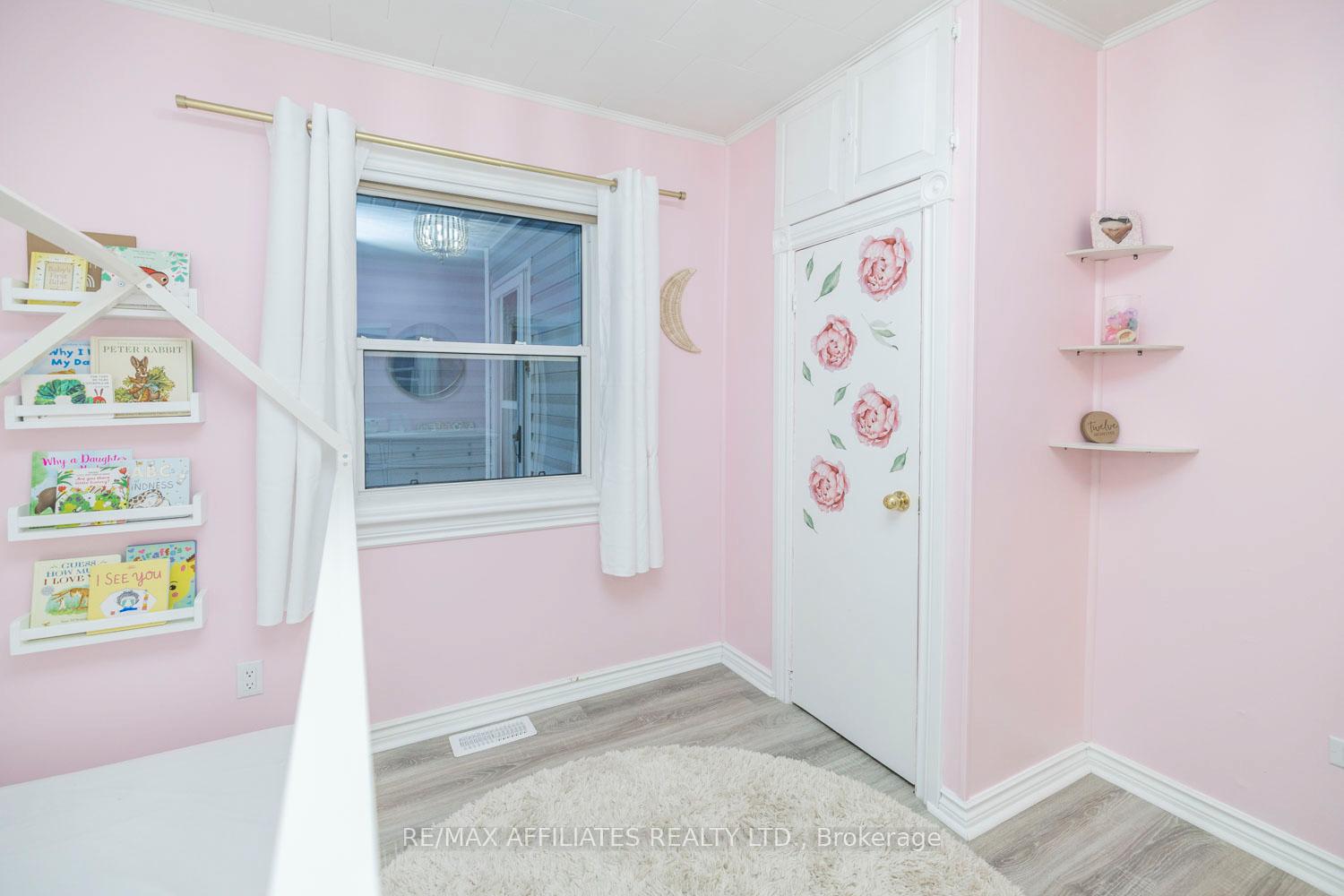 Photo 19 of 8 Mckenzie Avenue, Smiths Falls — HOMEH