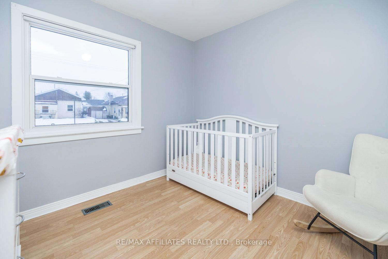 Photo 20 of 8 Mckenzie Avenue, Smiths Falls — HOMEH
