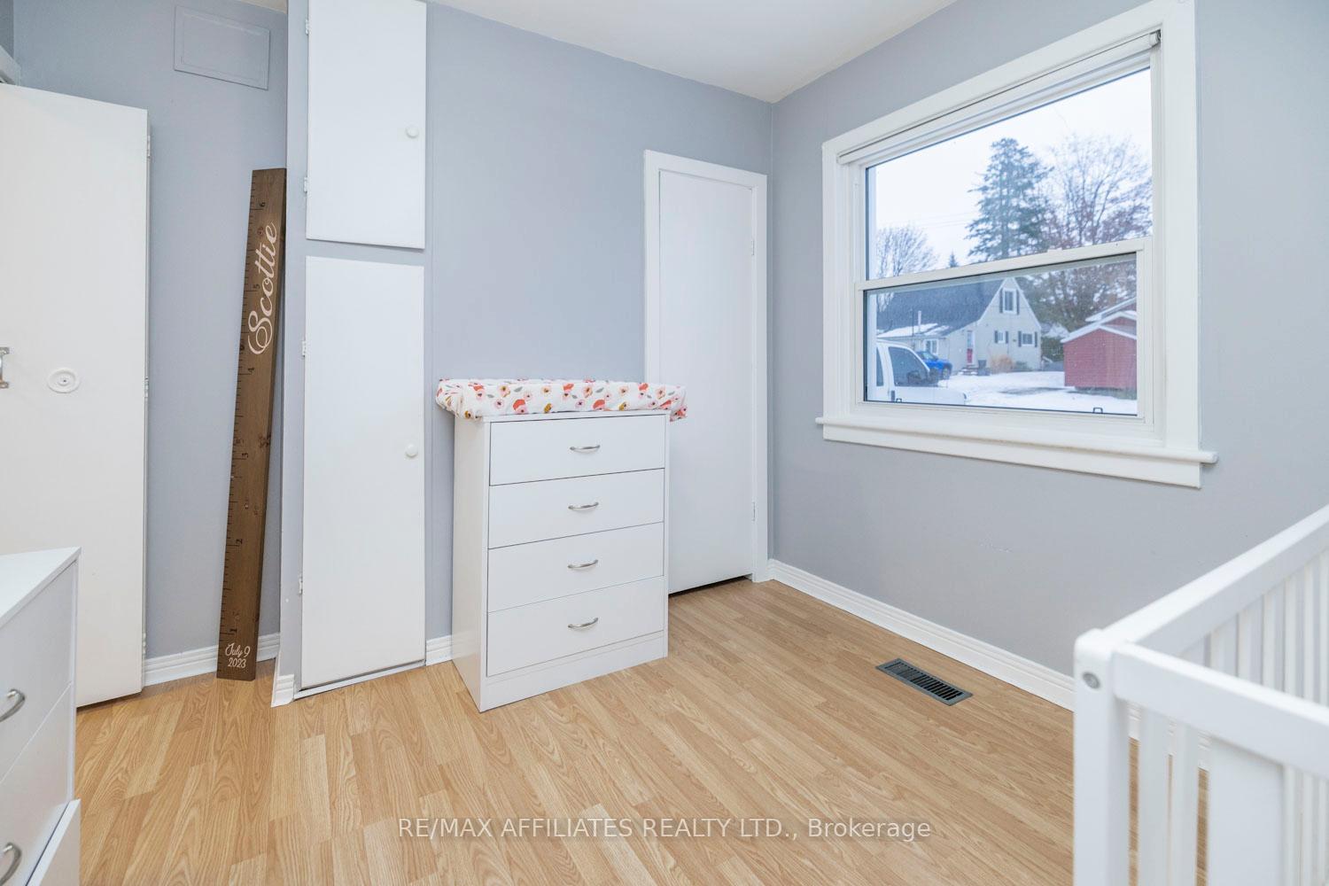 Photo 21 of 8 Mckenzie Avenue, Smiths Falls — HOMEH