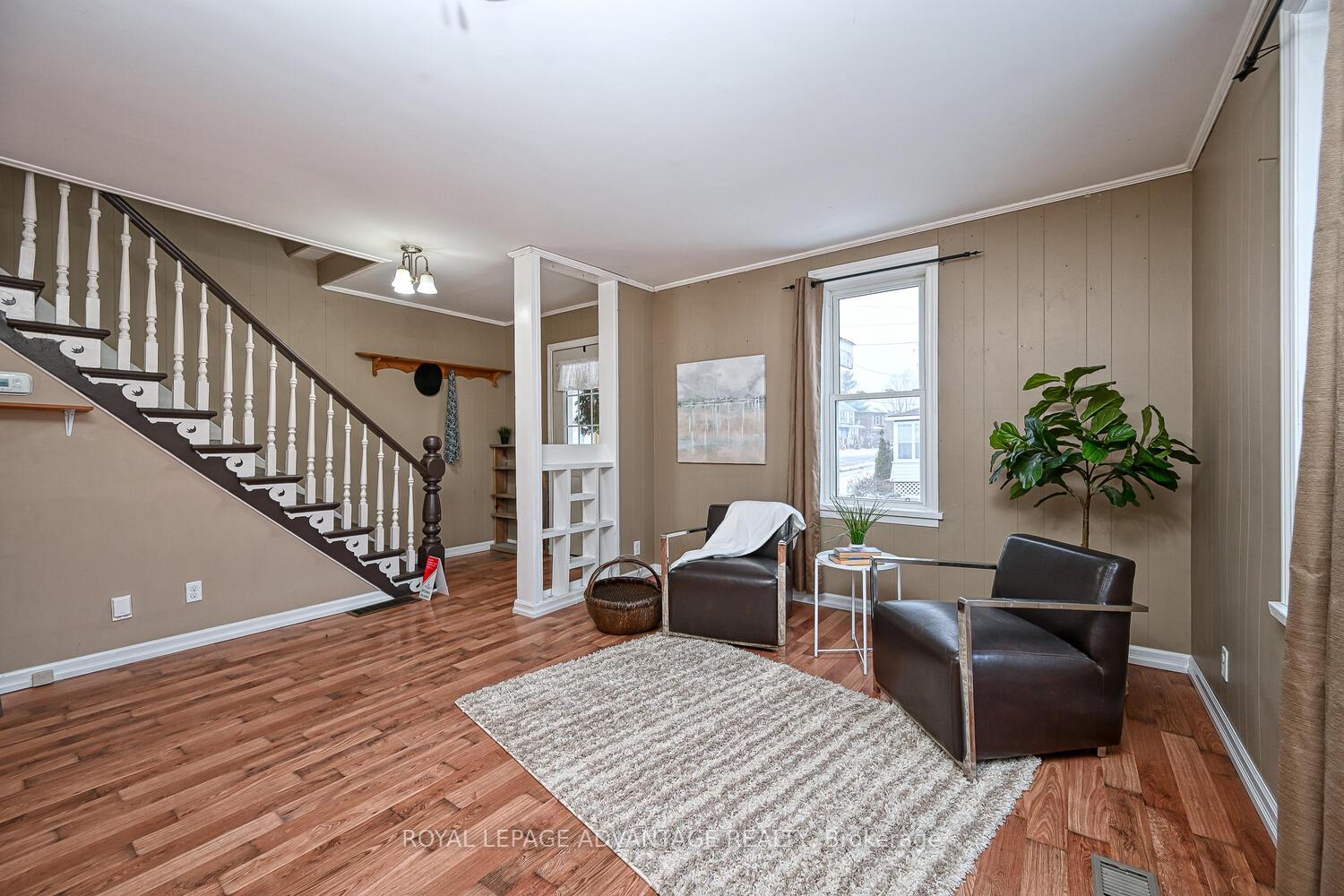 Photo 9 of 15 Thomas Street, Smiths Falls — HOMEH