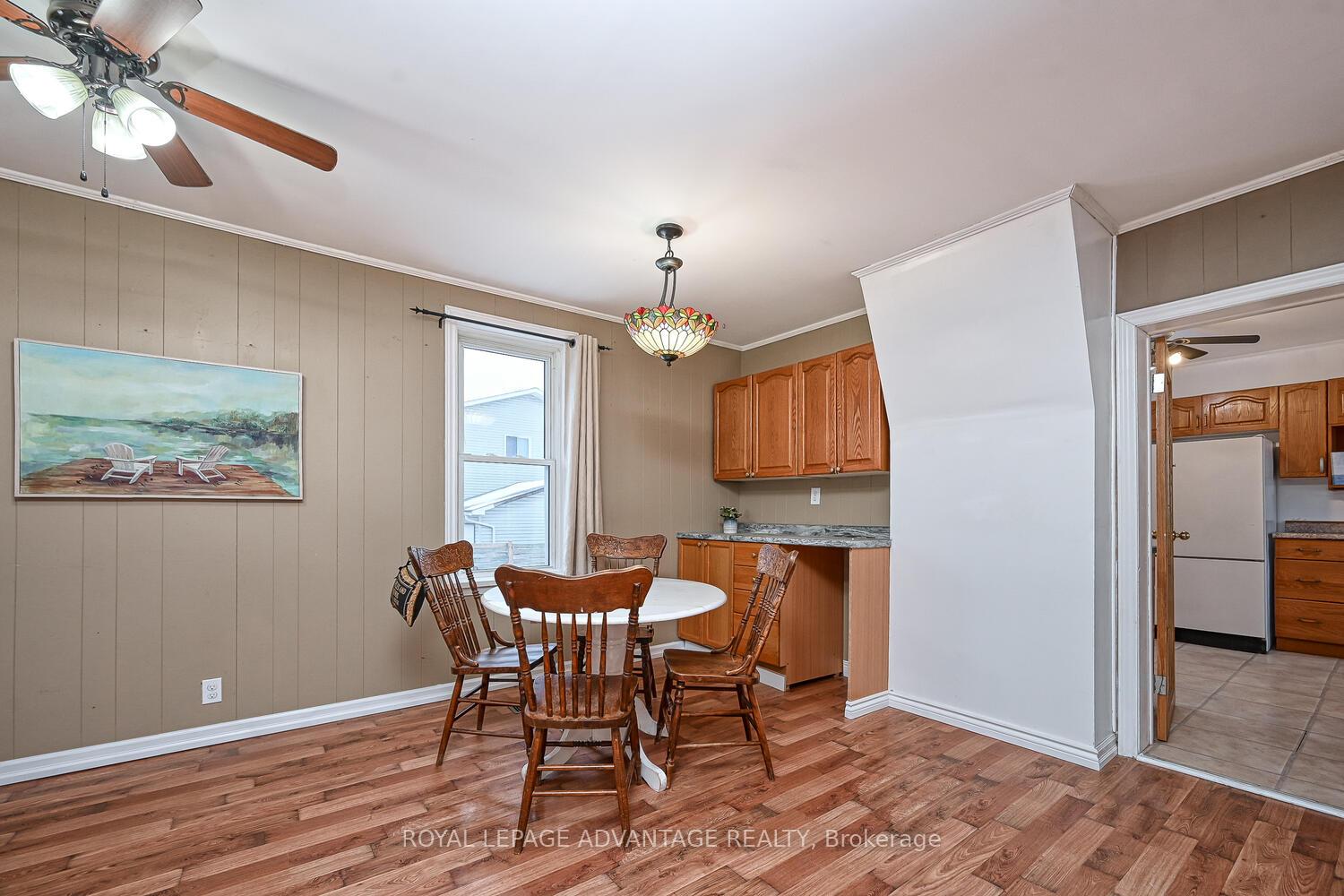 Photo 11 of 15 Thomas Street, Smiths Falls — HOMEH