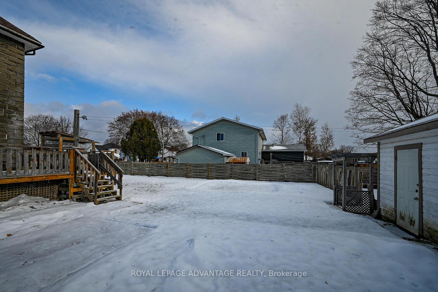 Photo 31 of 15 Thomas Street, Smiths Falls — HOMEH