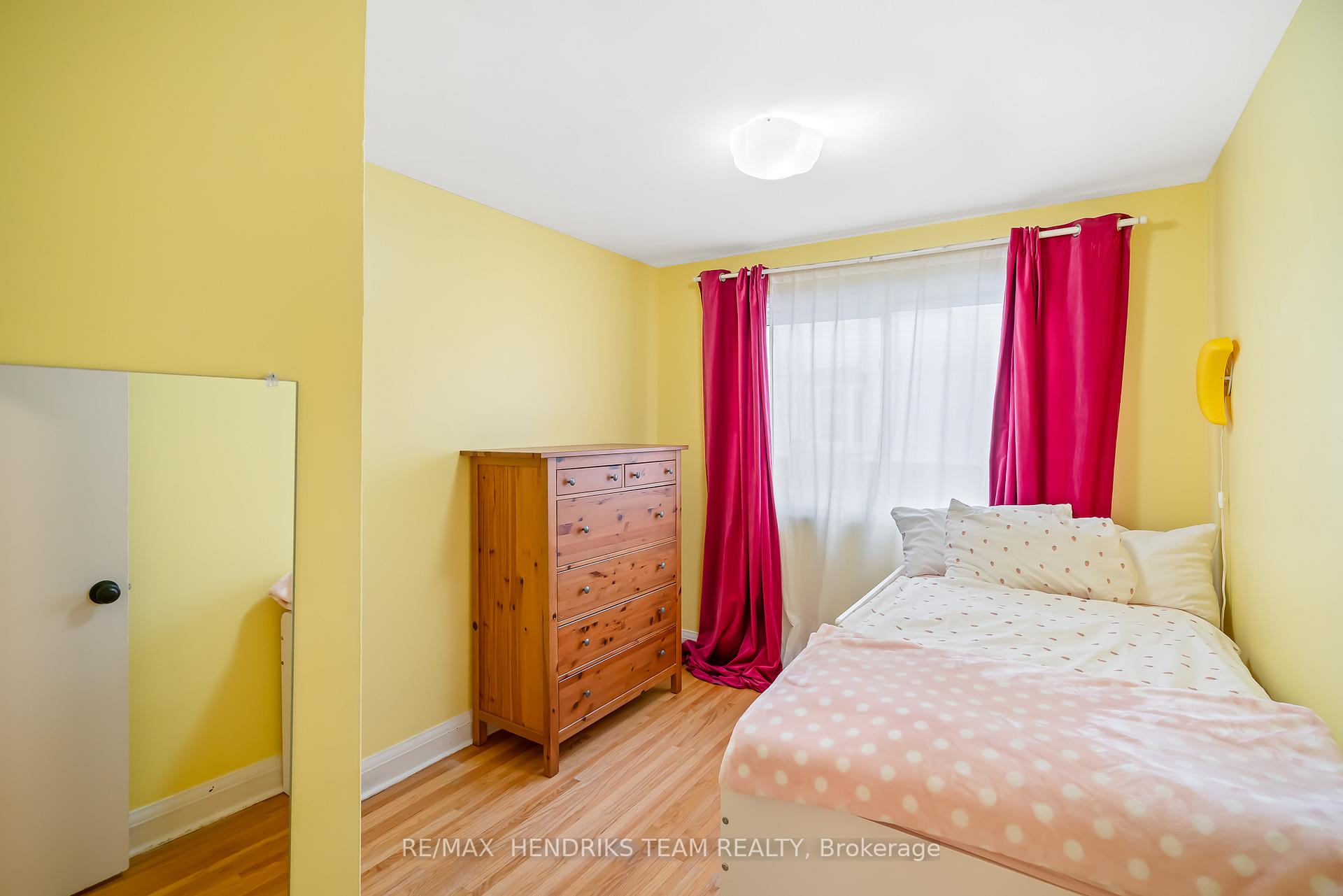 Photo 19 of 12 Duncan Drive, St. Catharines, Vine/Linwell — HOMEH