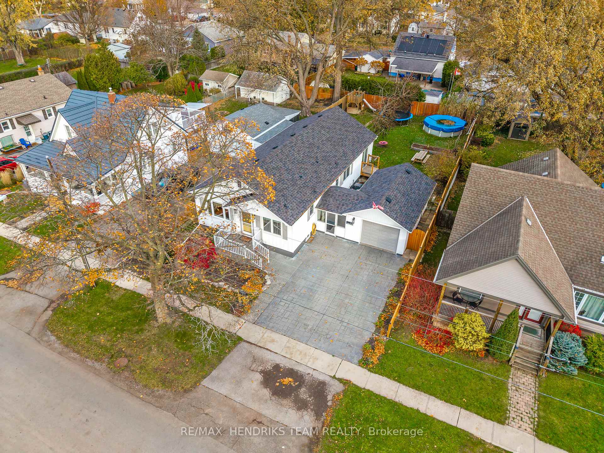 Photo 34 of 12 Duncan Drive, St. Catharines, Vine/Linwell — HOMEH