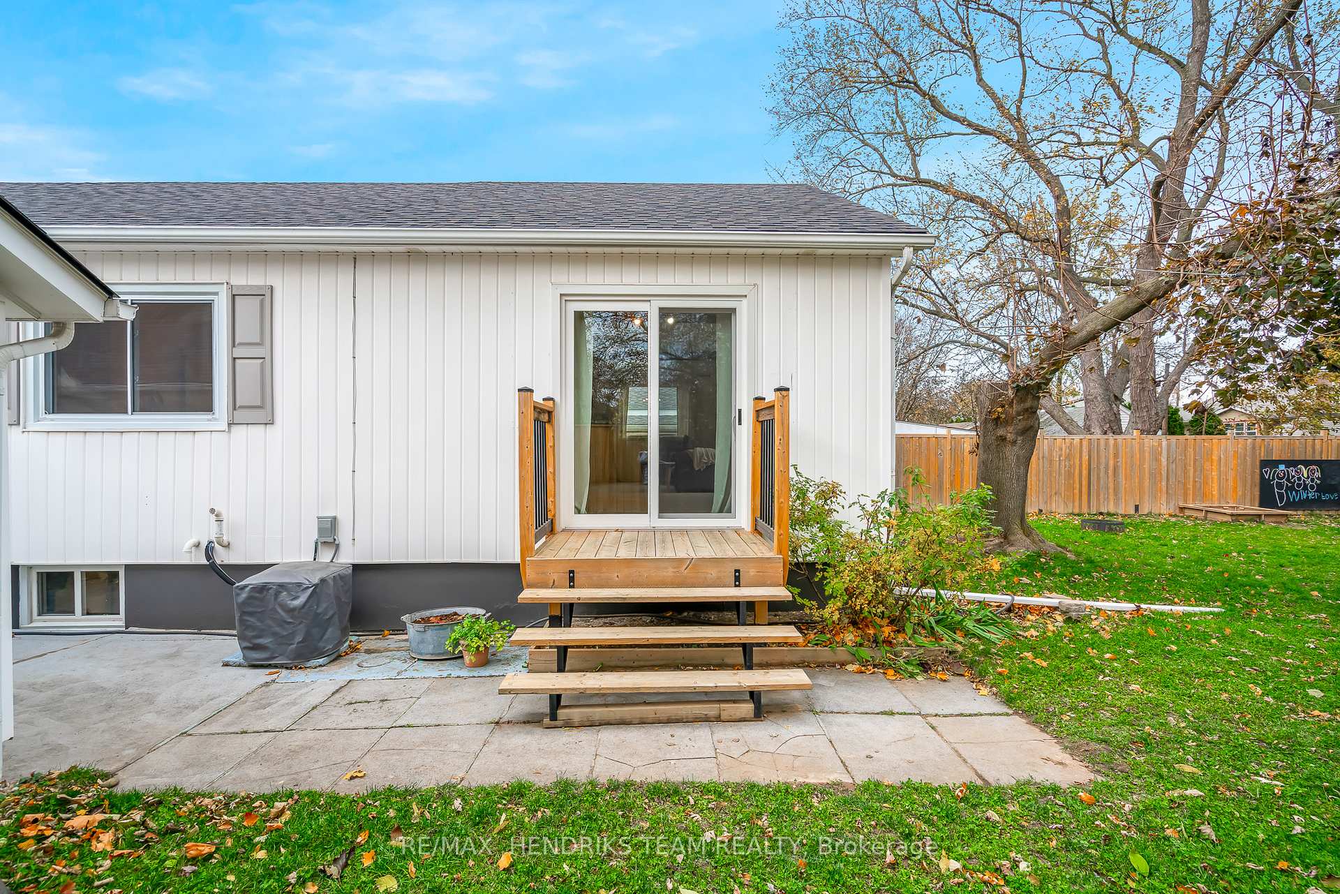 Photo 36 of 12 Duncan Drive, St. Catharines, Vine/Linwell — HOMEH