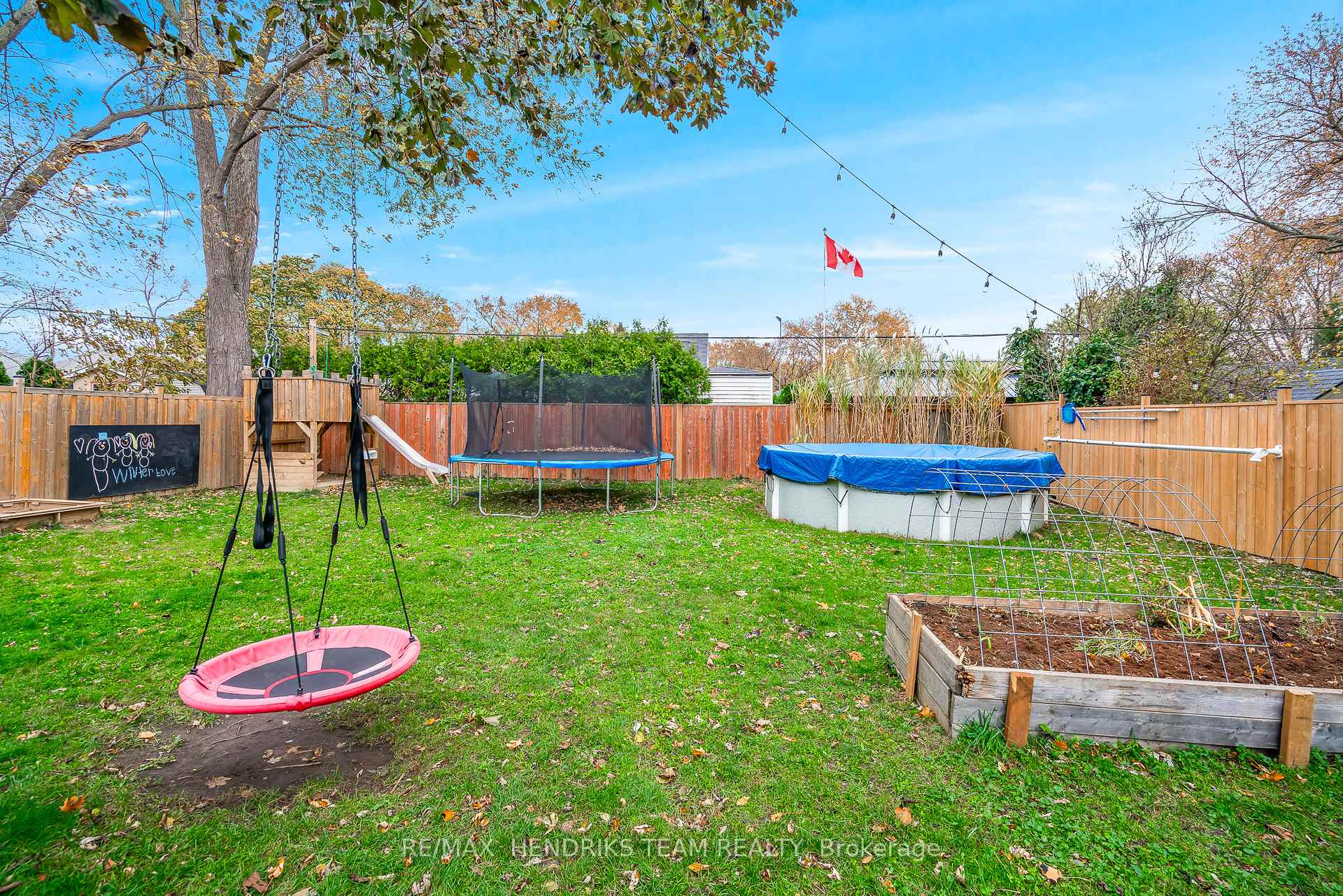 Photo 38 of 12 Duncan Drive, St. Catharines, Vine/Linwell — HOMEH