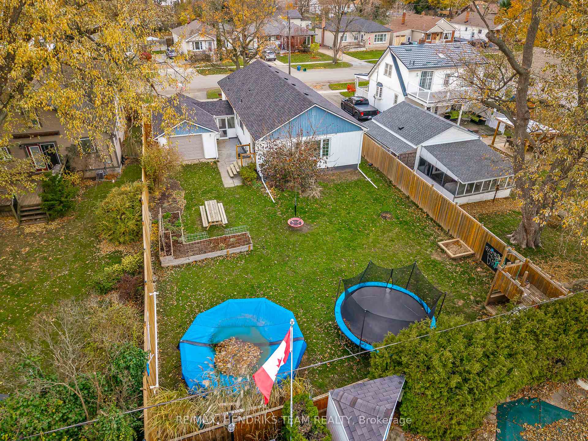Photo 40 of 12 Duncan Drive, St. Catharines, Vine/Linwell — HOMEH