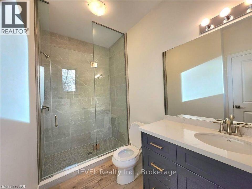 Photo 9 of 15 Shamrock Common, St. Catharines, Rykert/Vansickle — HOMEH
