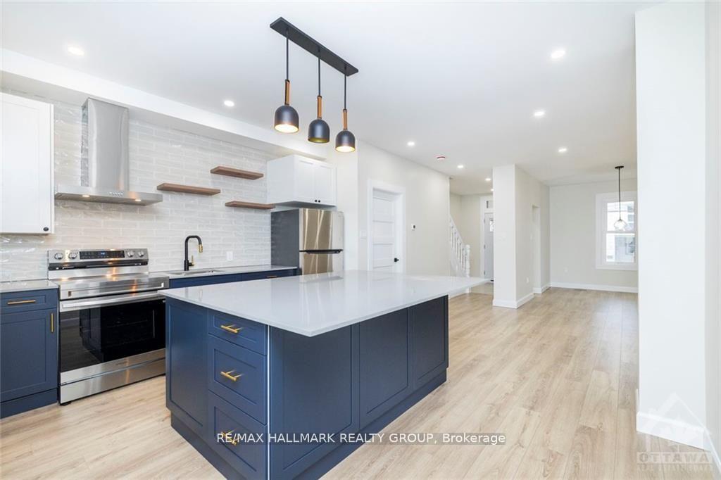 Photo 15 of 11 Kent Street, Smiths Falls — HOMEH