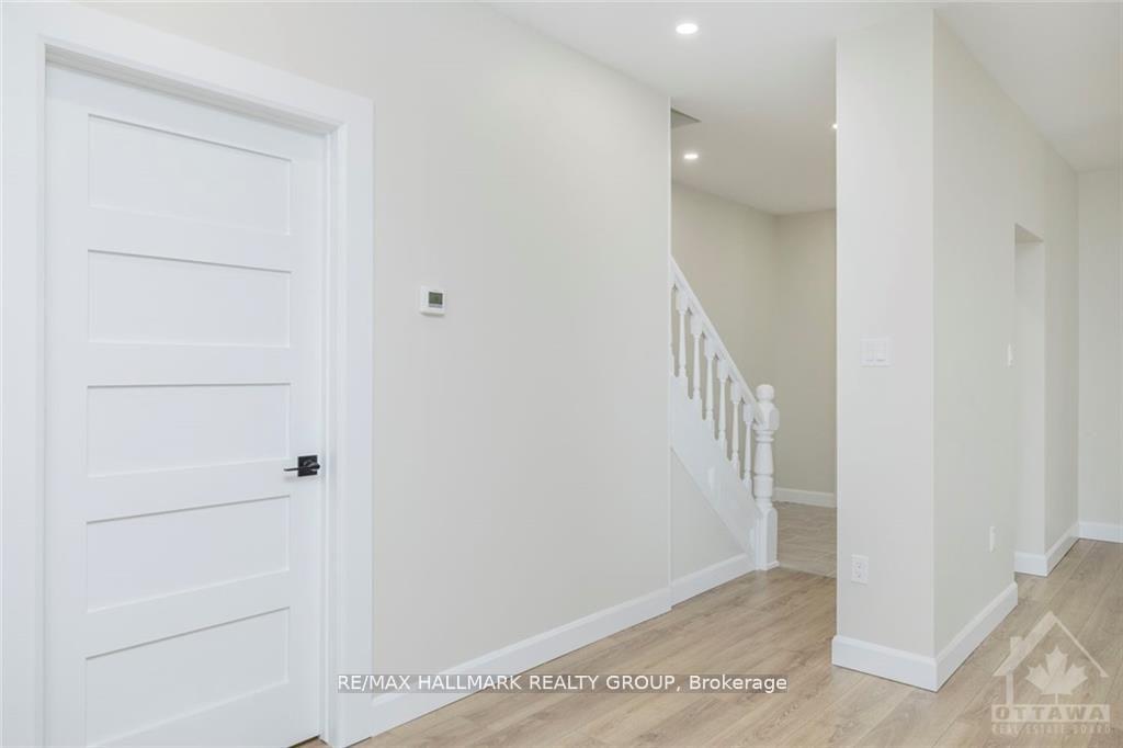 Photo 18 of 11 Kent Street, Smiths Falls — HOMEH