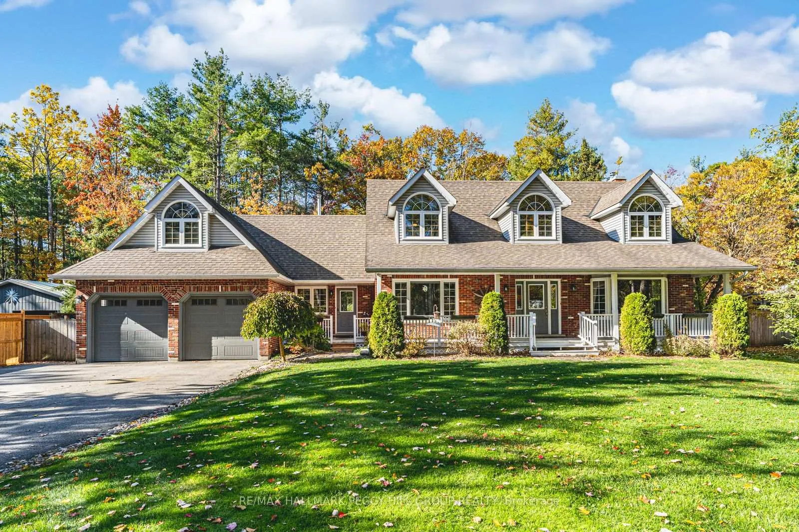 Front of 1096 Sunnidale Road