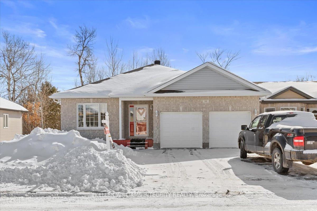 Photo 1 of 42 Code Crescent, Smiths Falls — HOMEH