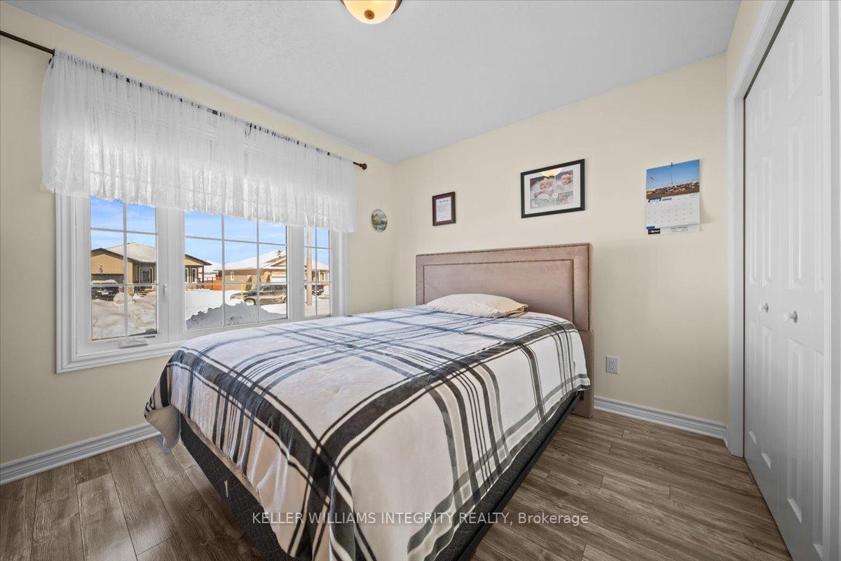 Photo 5 of 42 Code Crescent, Smiths Falls — HOMEH