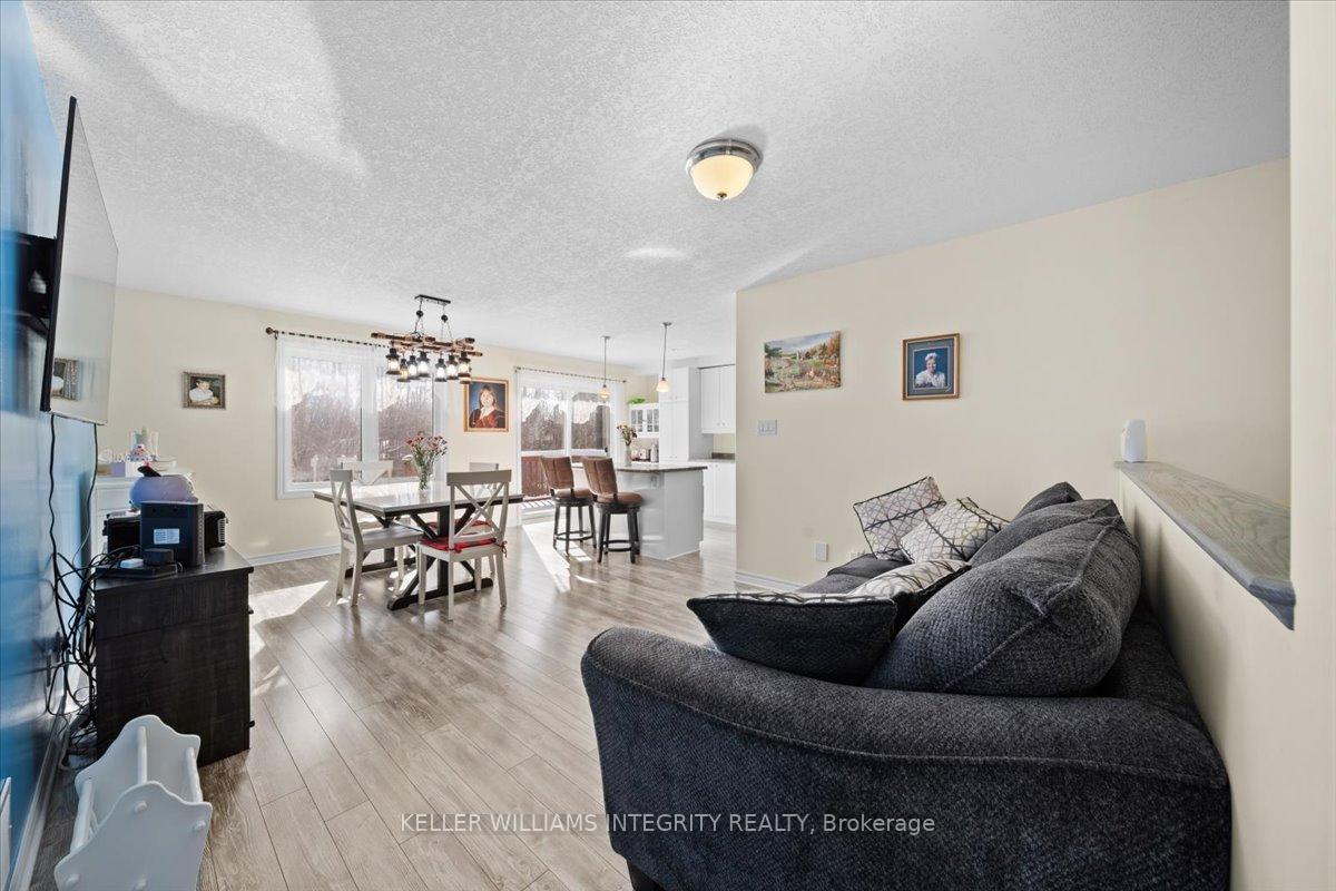 Photo 13 of 42 Code Crescent, Smiths Falls — HOMEH