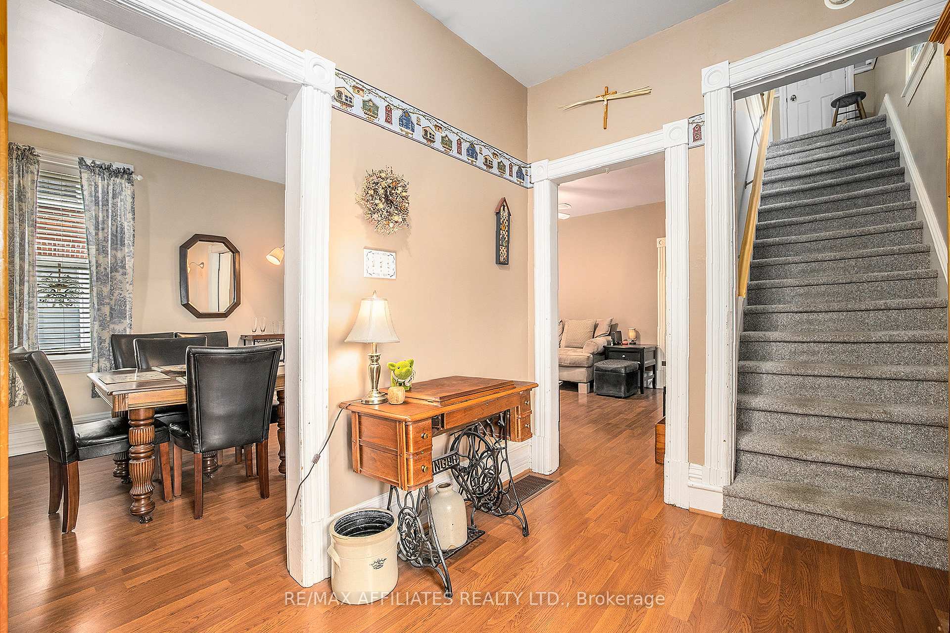 Photo 5 of 15 Robina Avenue N, Smiths Falls — HOMEH