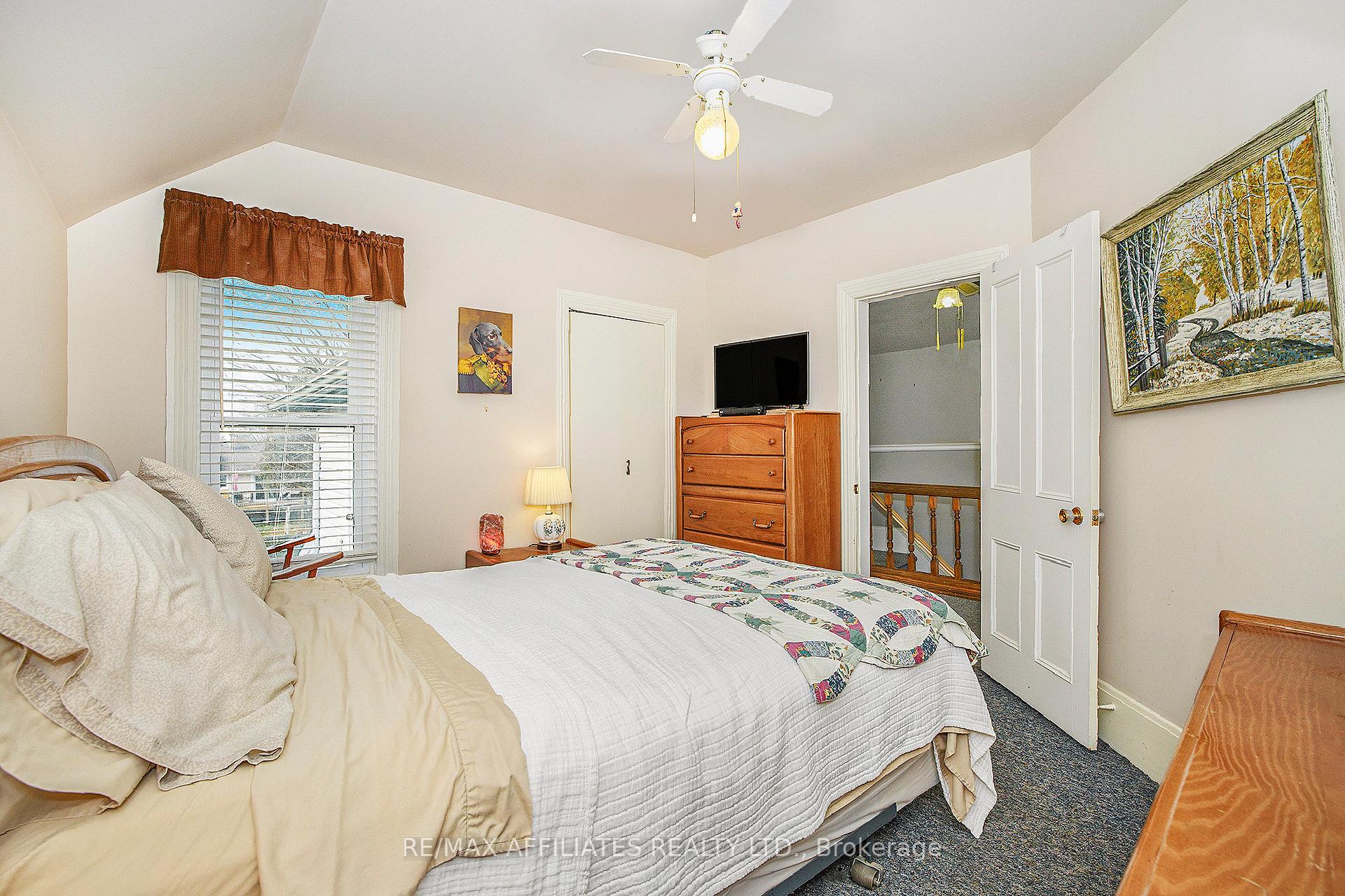 Photo 17 of 15 Robina Avenue N, Smiths Falls — HOMEH