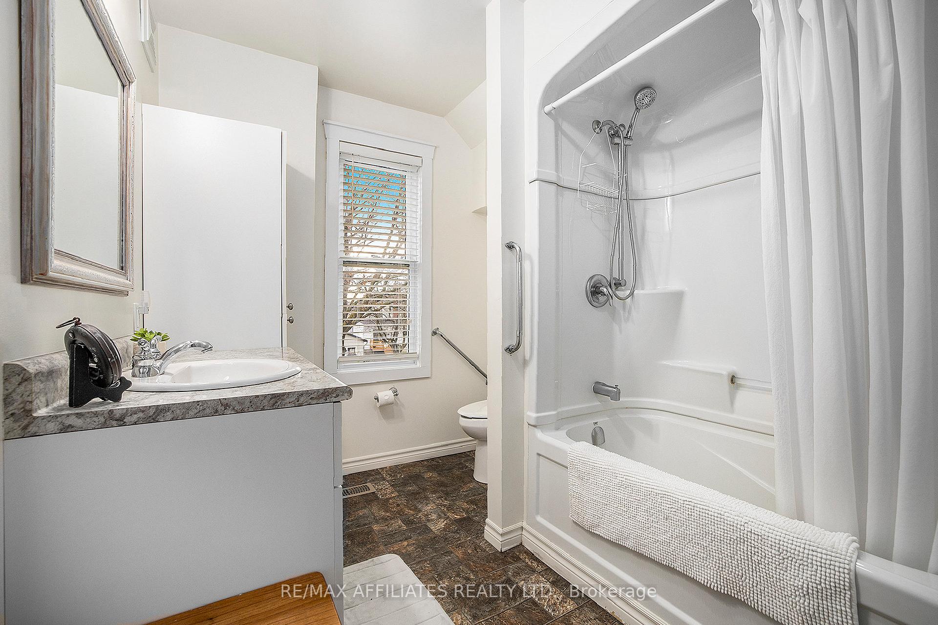 Photo 19 of 15 Robina Avenue N, Smiths Falls — HOMEH