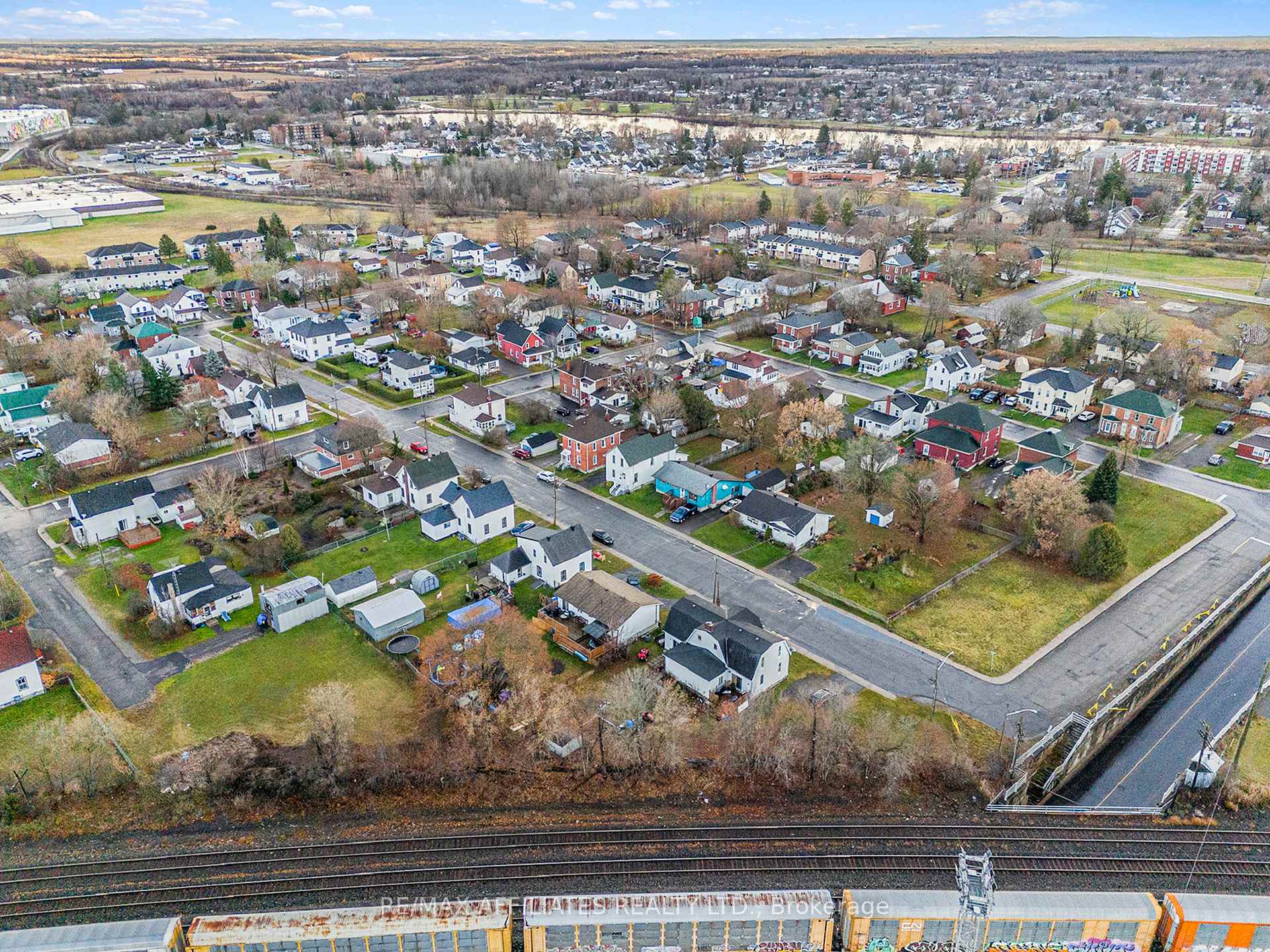 Photo 28 of 15 Robina Avenue N, Smiths Falls — HOMEH