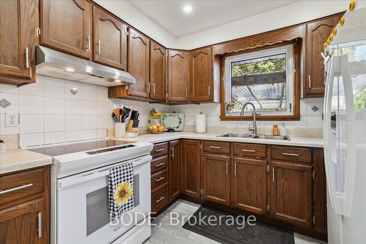 Photo 15 of 243 Scott Street, St. Catharines, Lakeport — HOMEH