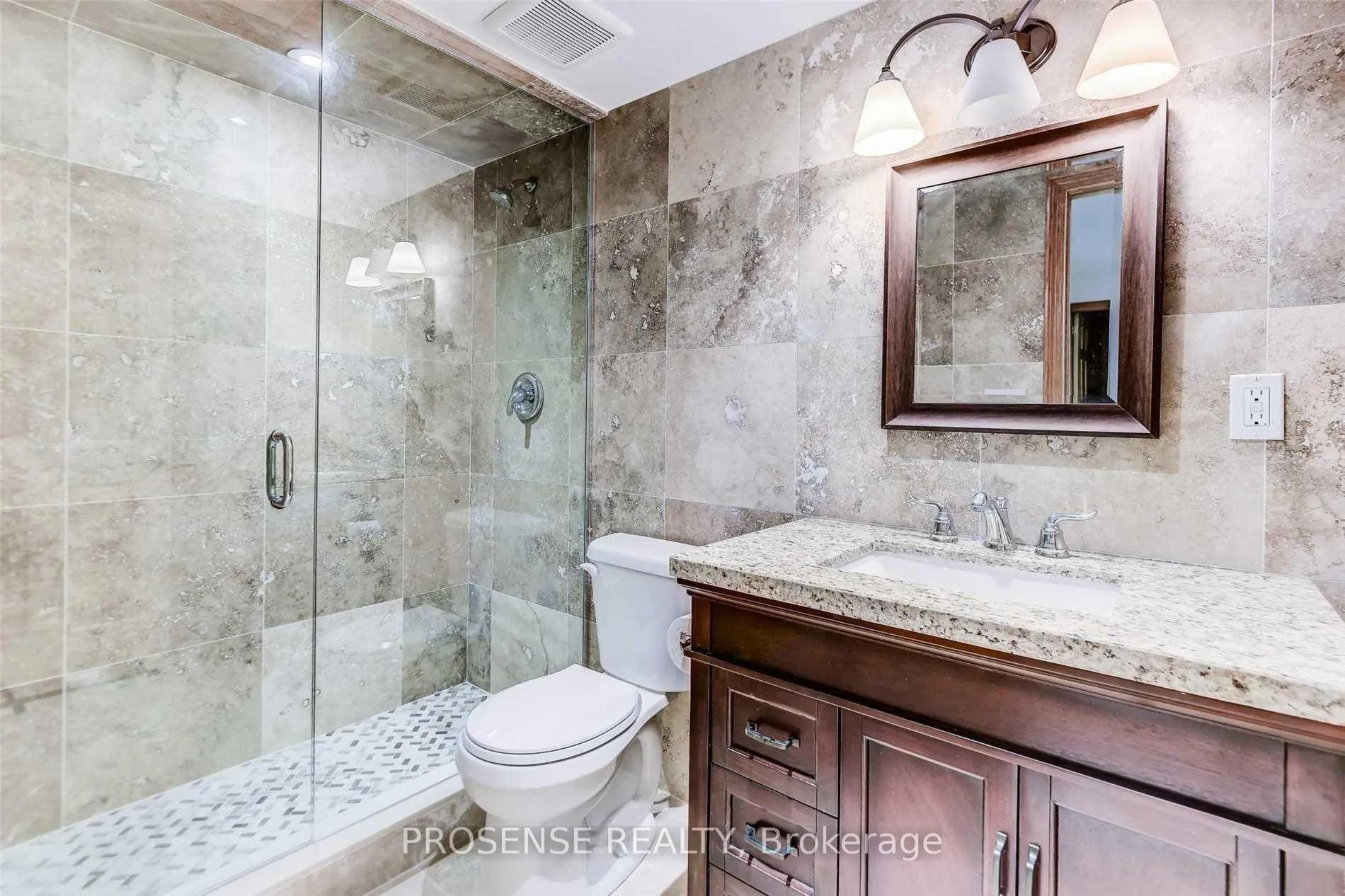 Photo 4 of 611 Ossington (Basement) Avenue E, Toronto, Palmerston-Little Italy — HOMEH