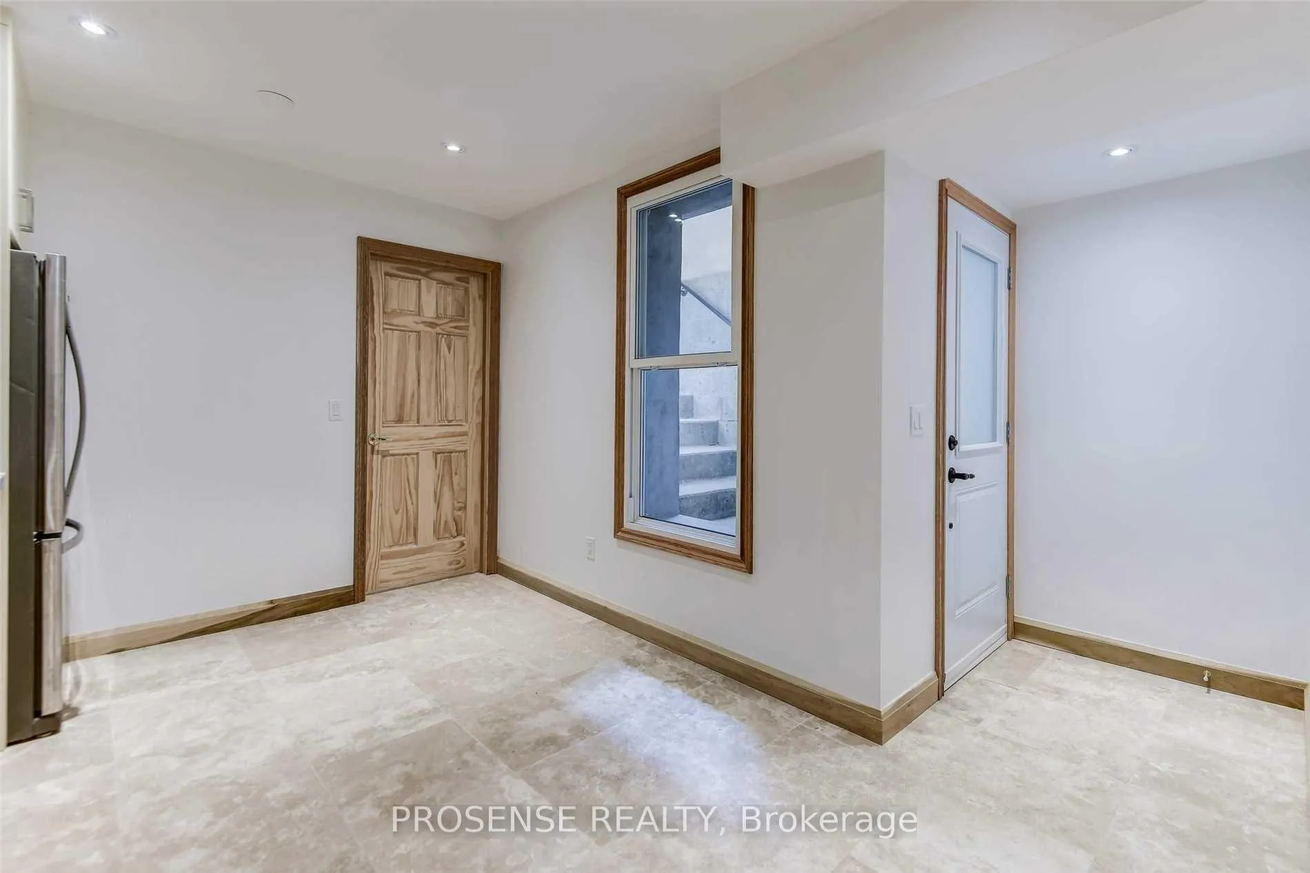 Photo 7 of 611 Ossington (Basement) Avenue E, Toronto, Palmerston-Little Italy — HOMEH