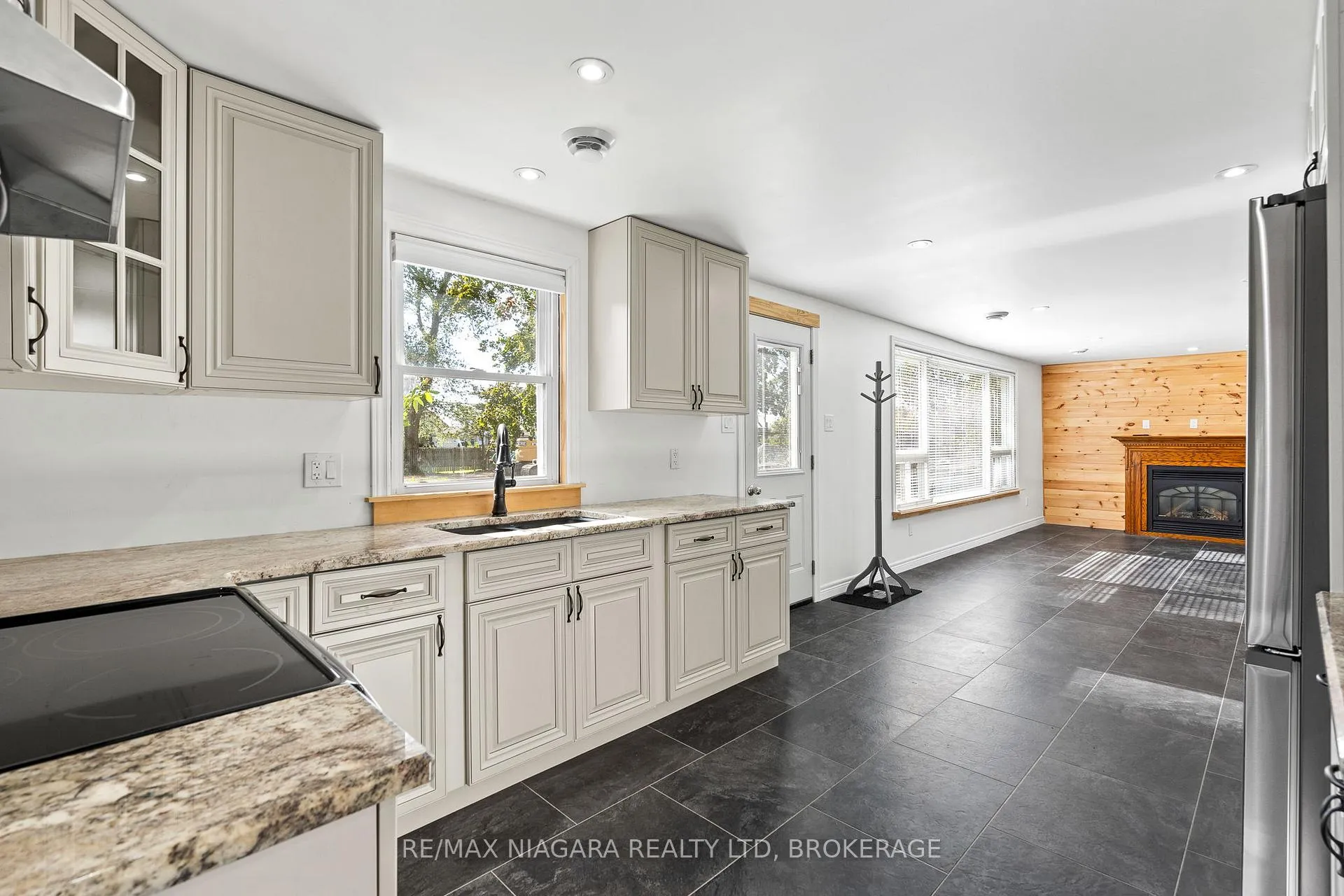 Photo 16 of 11496 Cook Lane, Wainfleet, Lakeshore — HOMEH