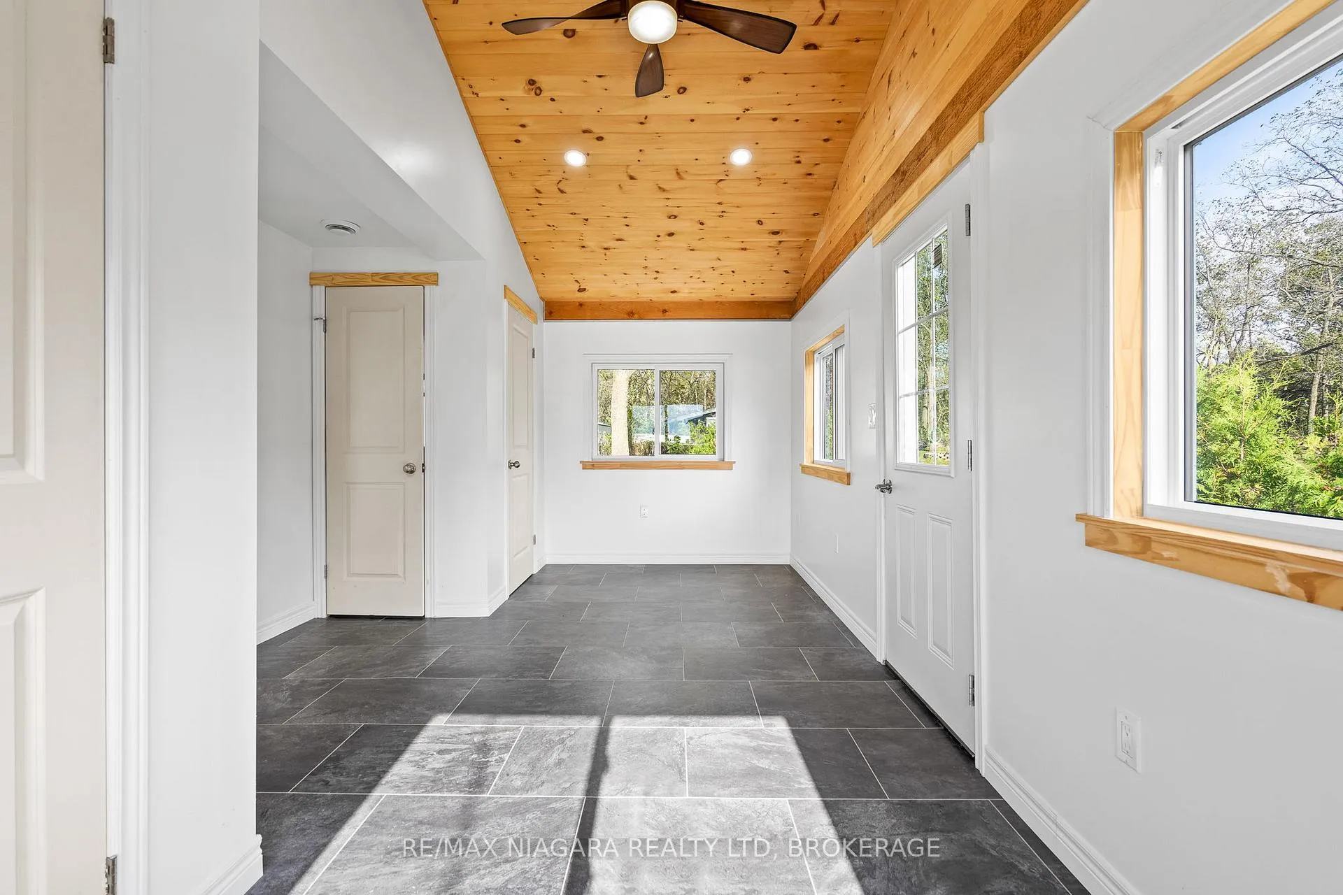 Photo 22 of 11496 Cook Lane, Wainfleet, Lakeshore — HOMEH