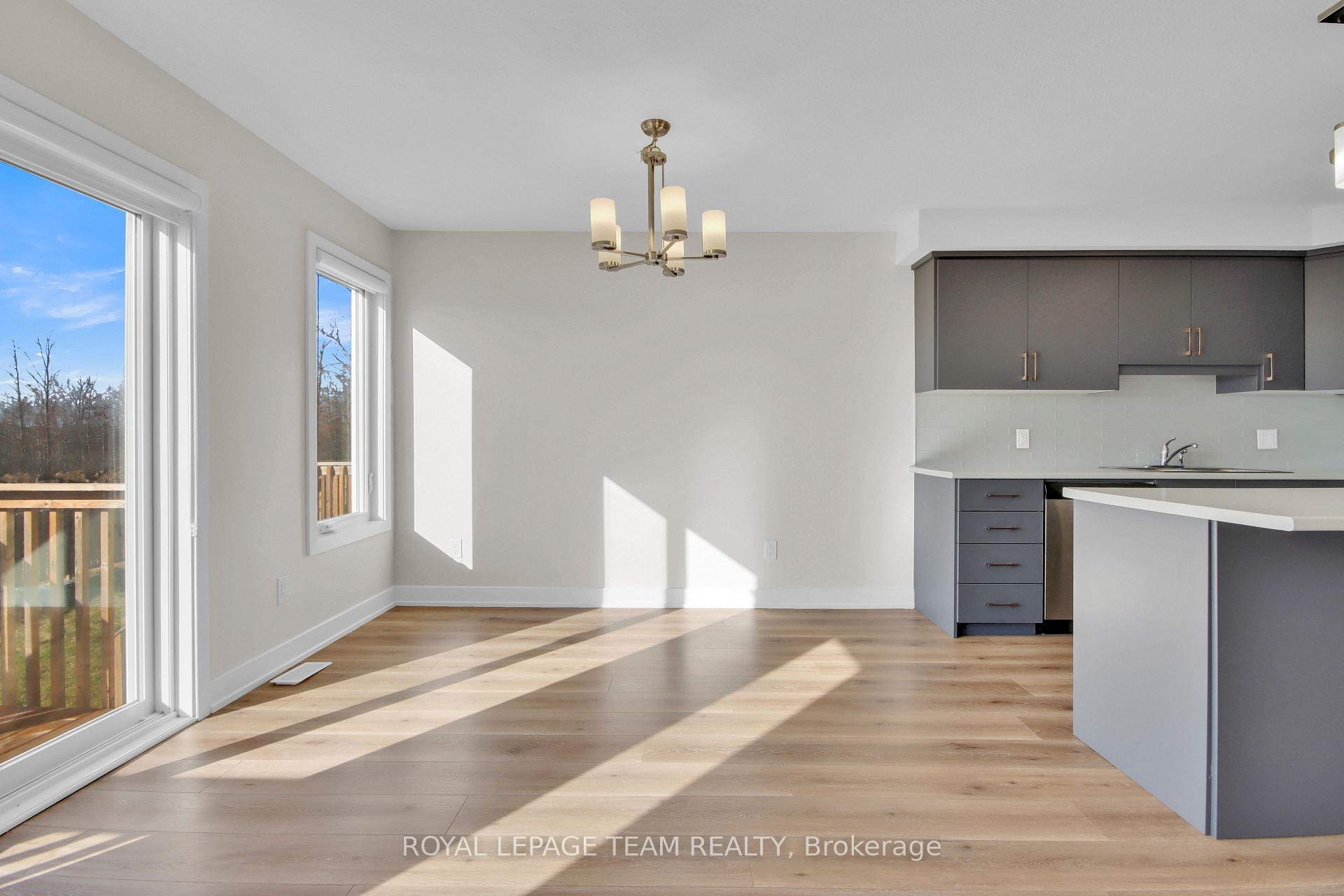 Photo 10 of 34 Staples Boulevard W, Smiths Falls — HOMEH