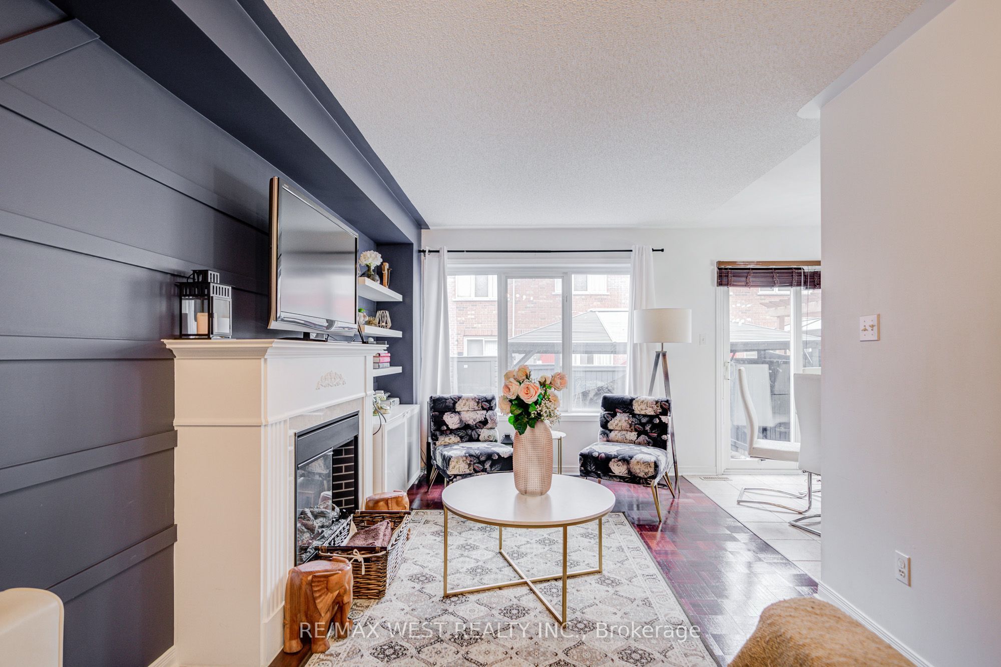 Photo 3 of 41 Lacebark Court, Brampton, Sandringham-Wellington — HOMEH