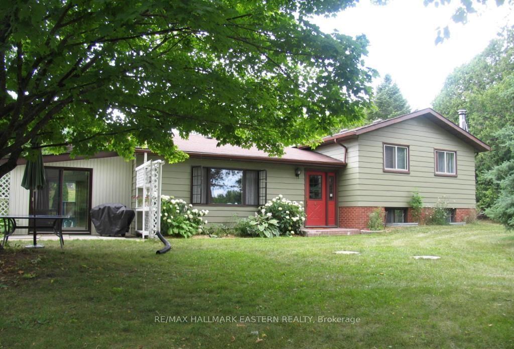 Photo 3 of 1846 Seventh Line, Selwyn — HOMEH