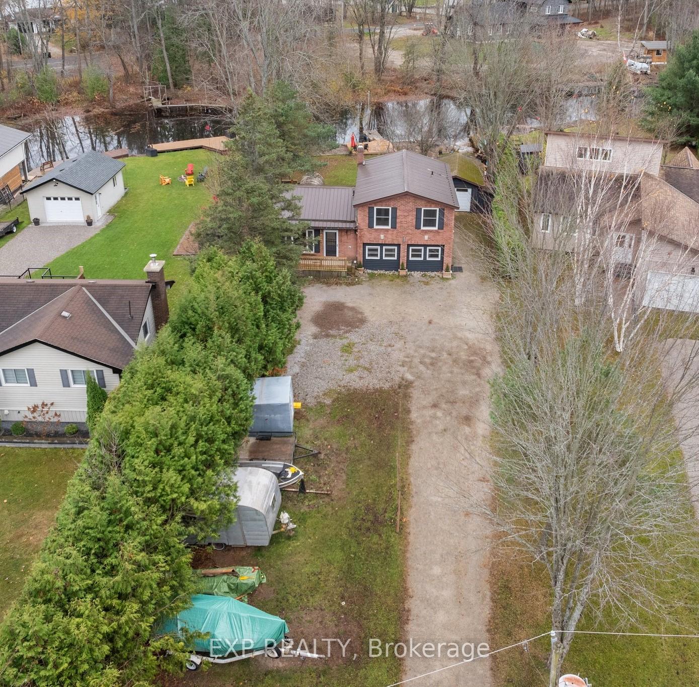 Front of 2668 Westshore Crescent