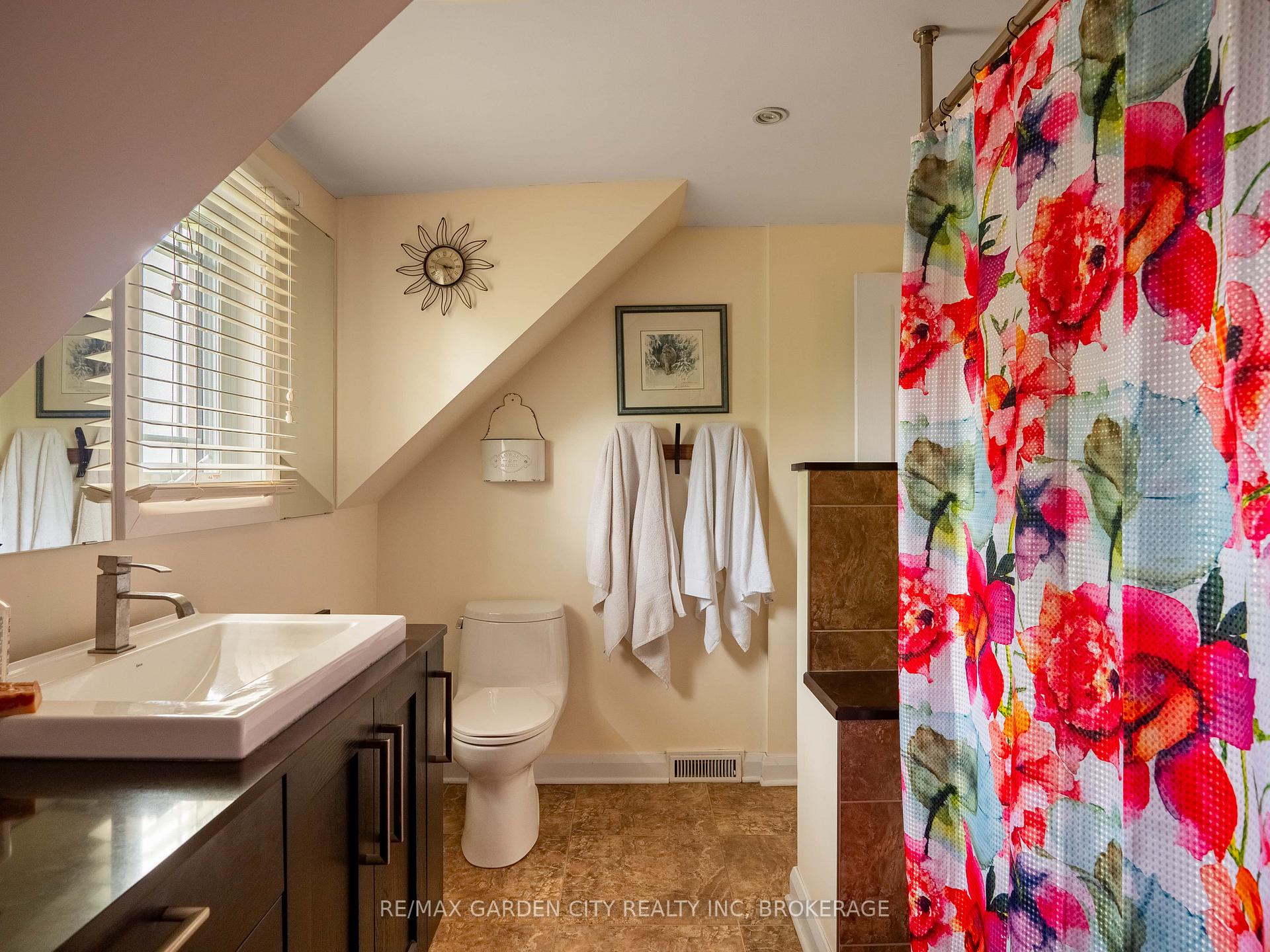Photo 29 of 1571 Pelham Road, St. Catharines, Rural Eighth — HOMEH