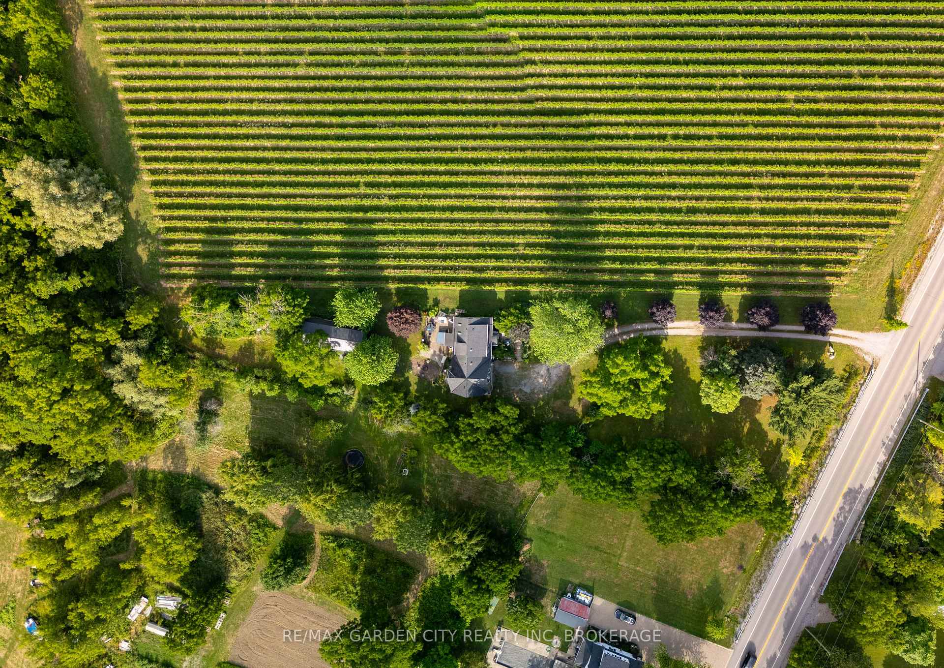 Photo 45 of 1571 Pelham Road, St. Catharines, Rural Eighth — HOMEH