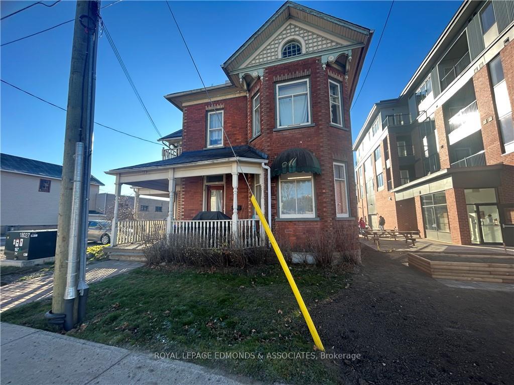 Photo 9 of 11 William Street W, Smiths Falls — HOMEH