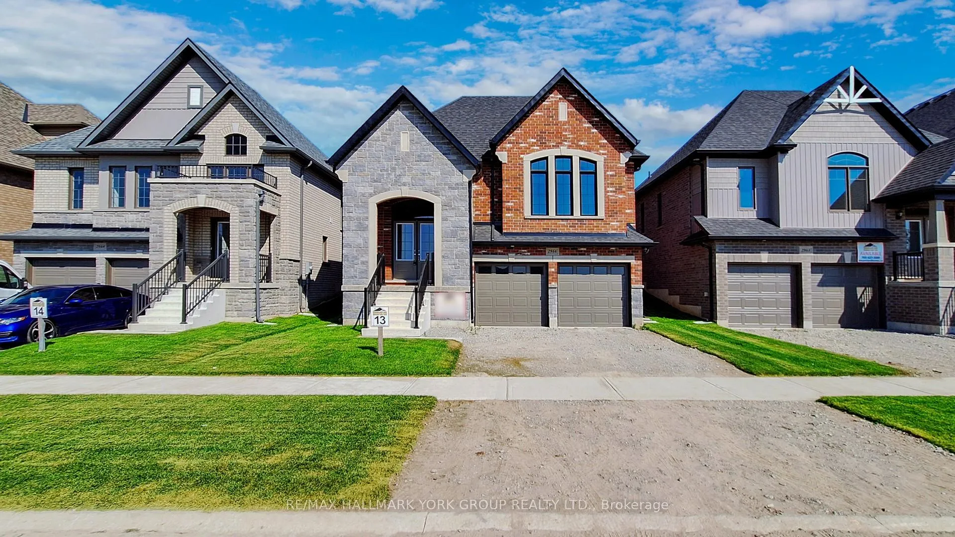 Photo 2 of 2966 Monarch Drive, Orillia — HOMEH