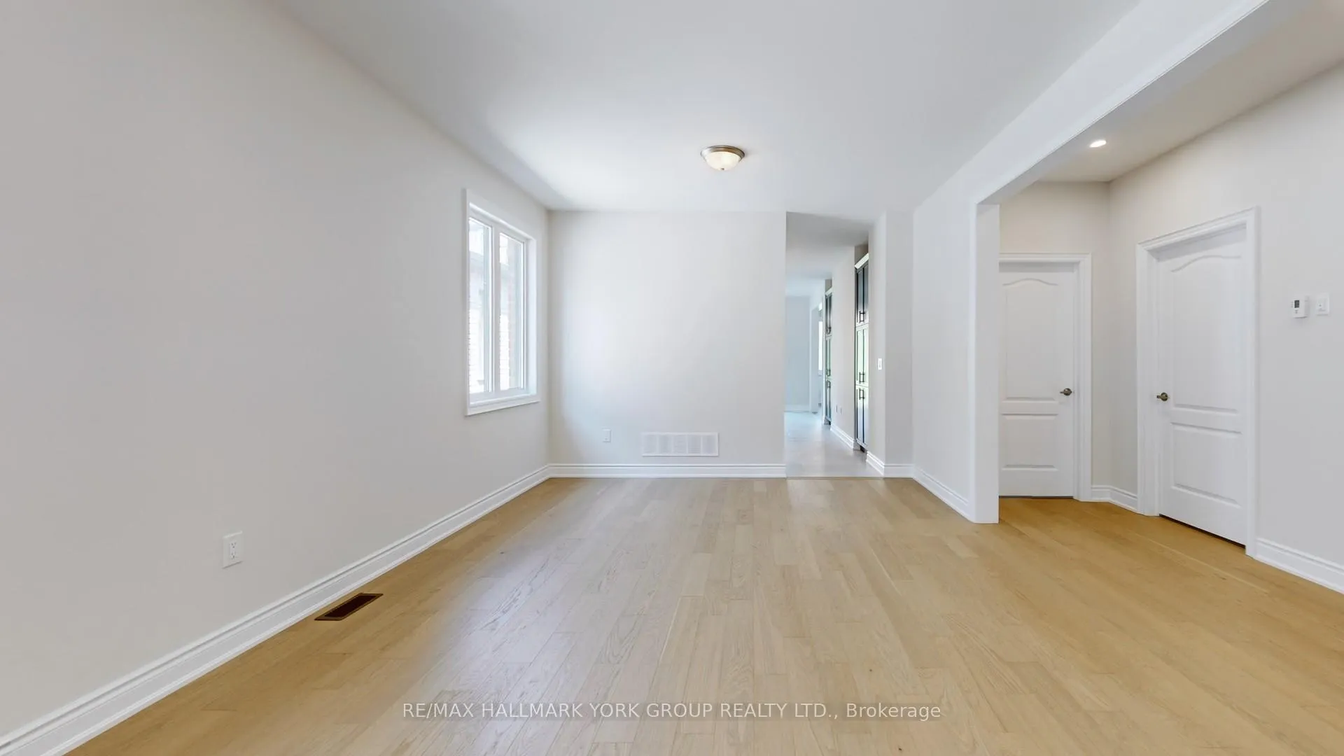 Photo 8 of 2966 Monarch Drive, Orillia — HOMEH