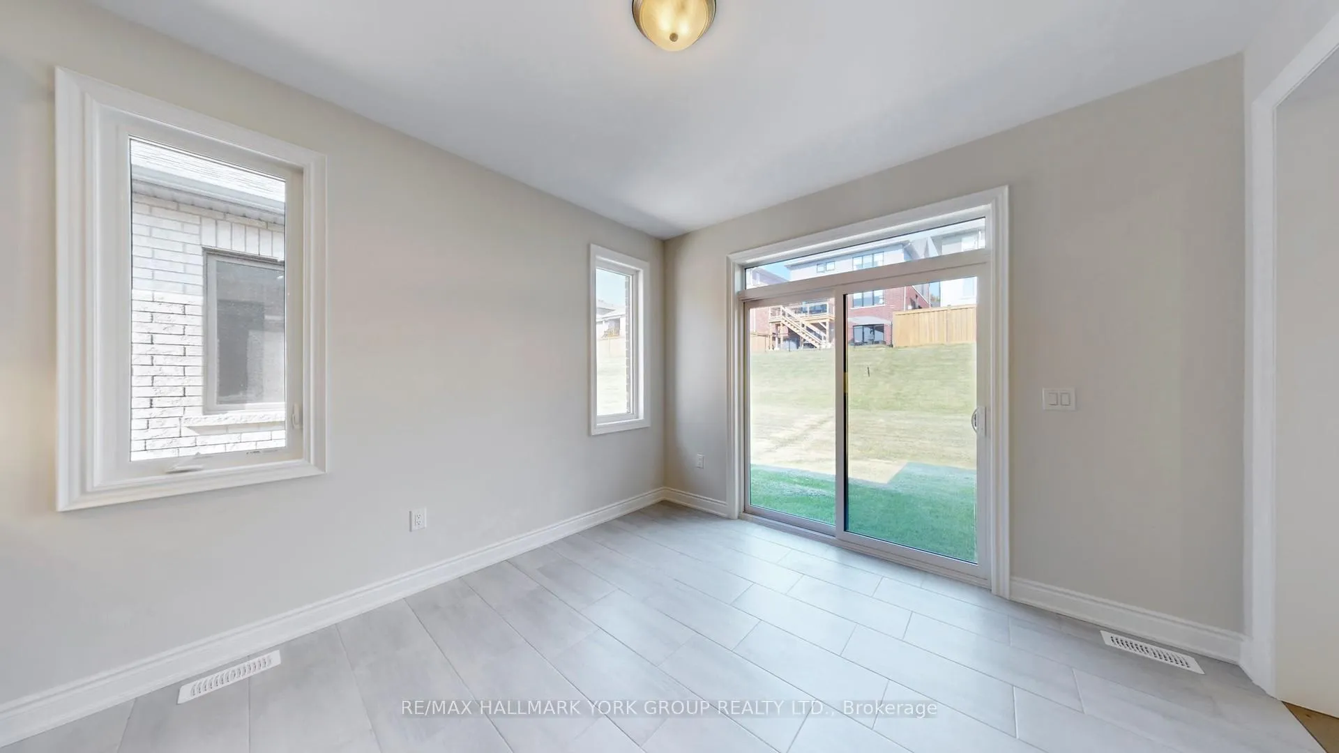 Photo 20 of 2966 Monarch Drive, Orillia — HOMEH