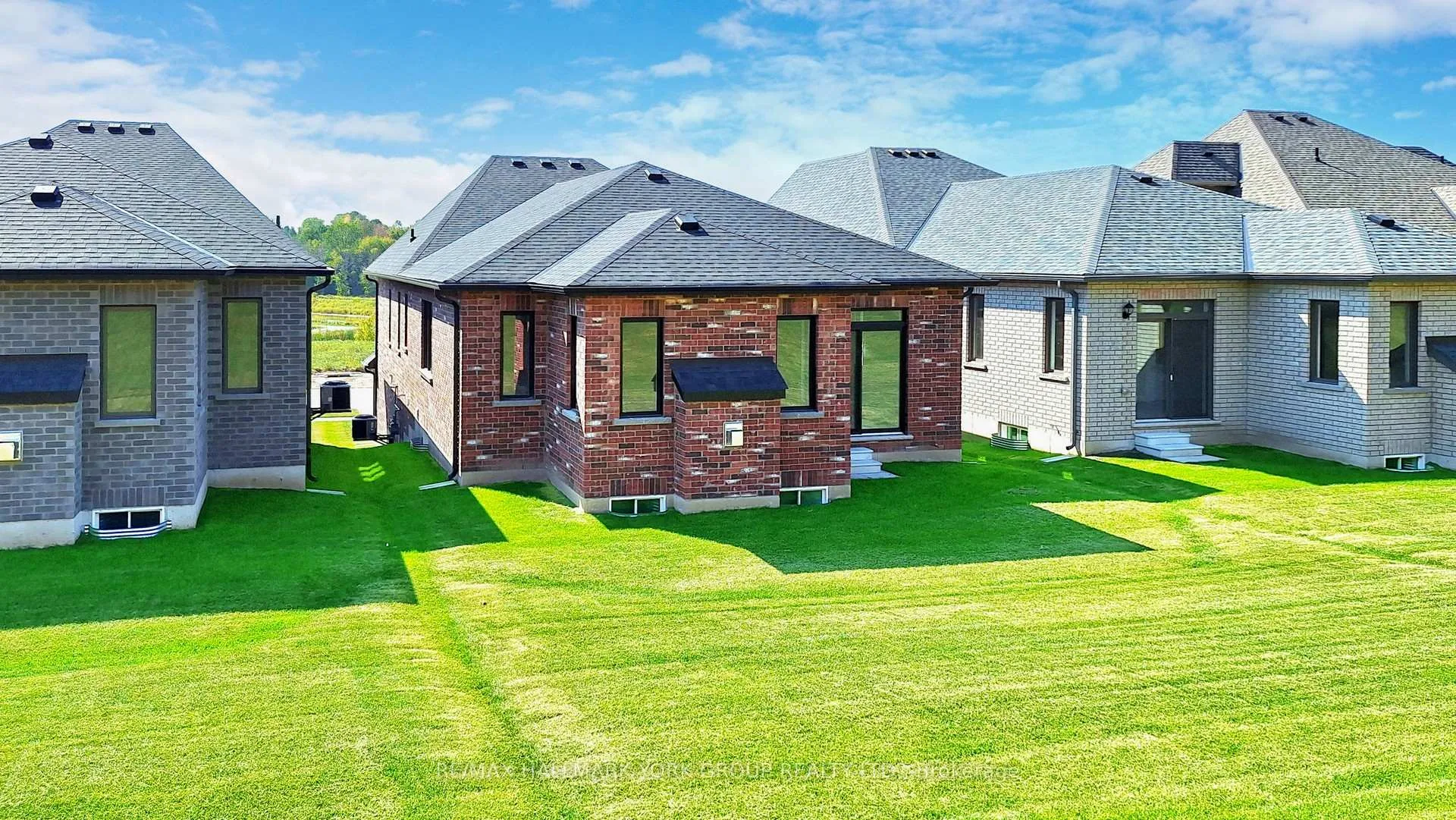 Photo 21 of 2966 Monarch Drive, Orillia — HOMEH