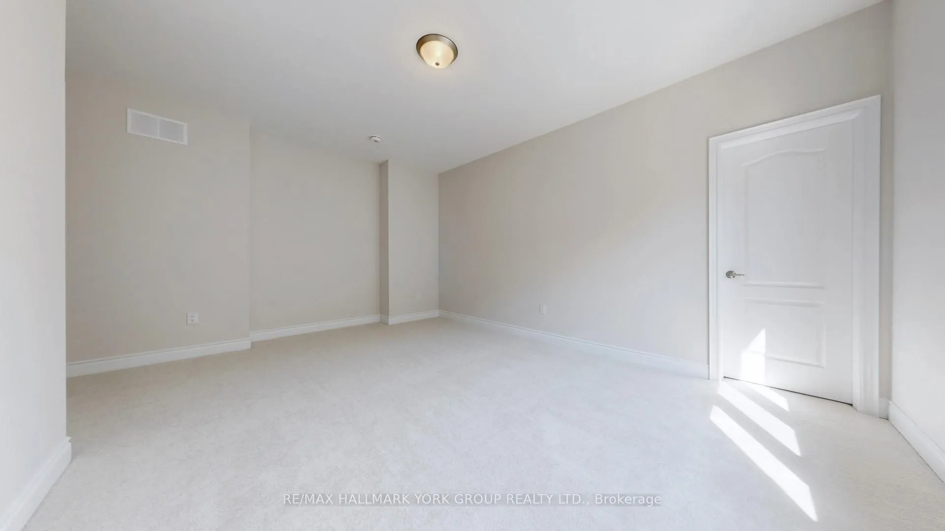 Photo 25 of 2966 Monarch Drive, Orillia — HOMEH