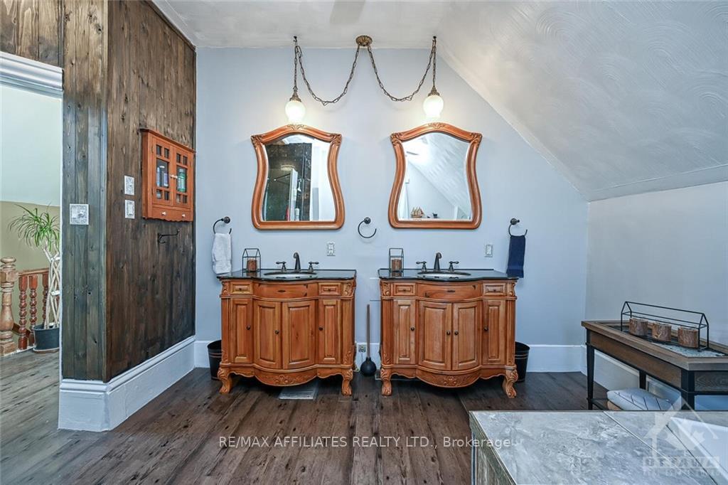 Photo 18 of 7 Lavinia Street, Smiths Falls — HOMEH